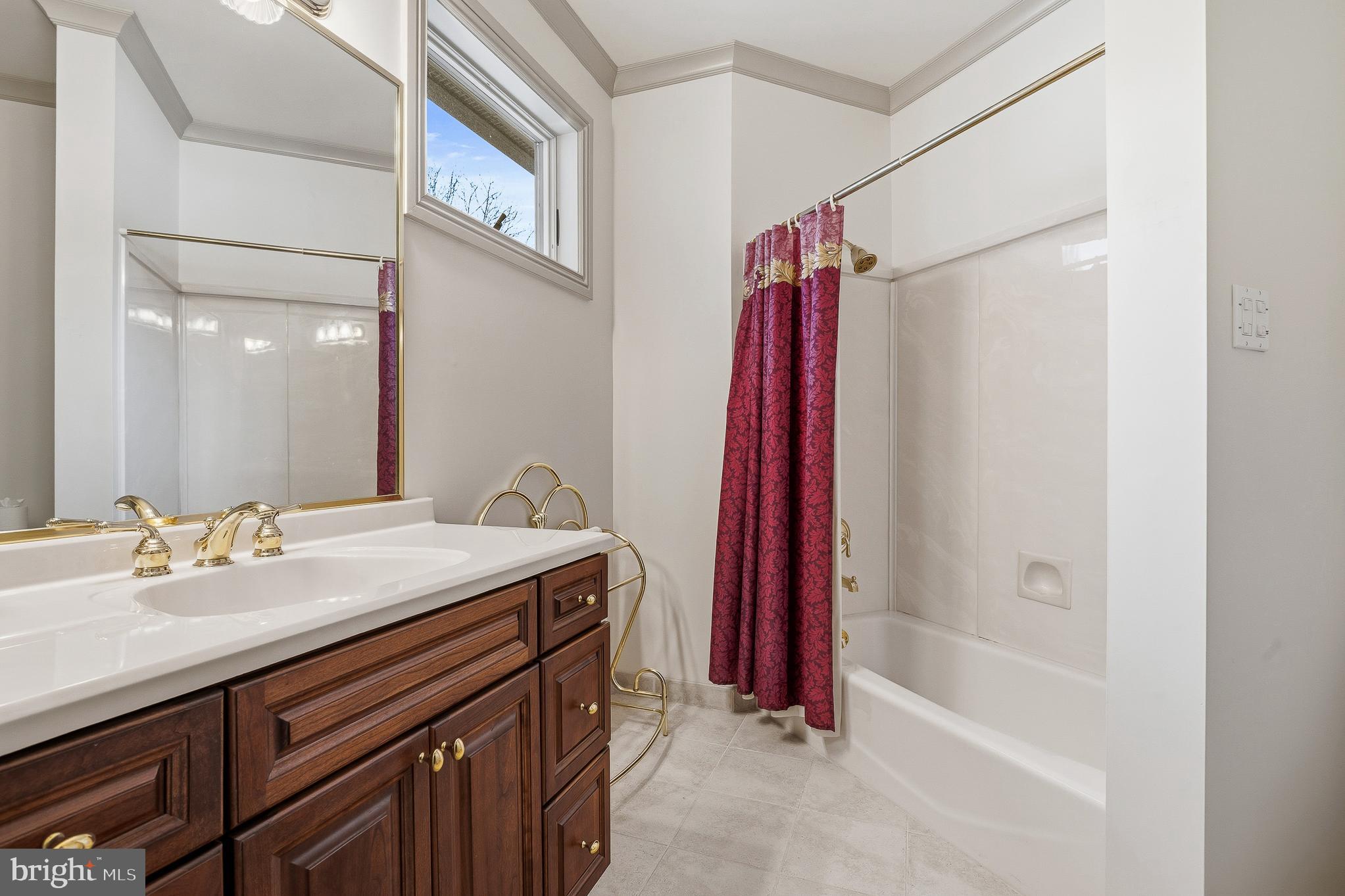 RIDGEWOOD - Residential