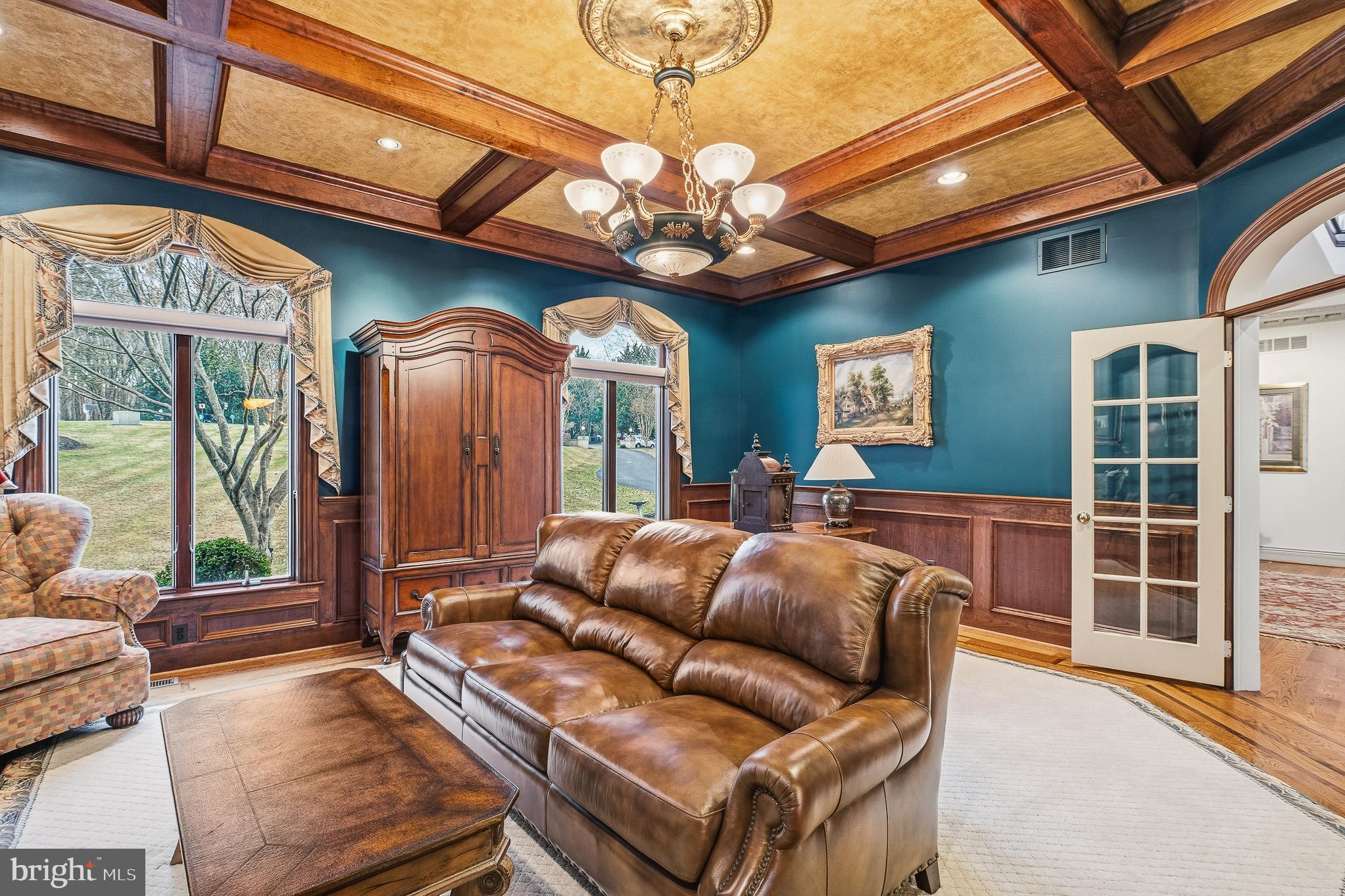 RIDGEWOOD - Residential