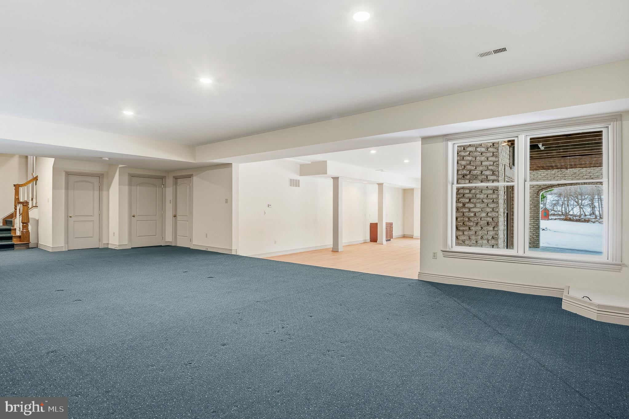 RIDGEWOOD - Residential