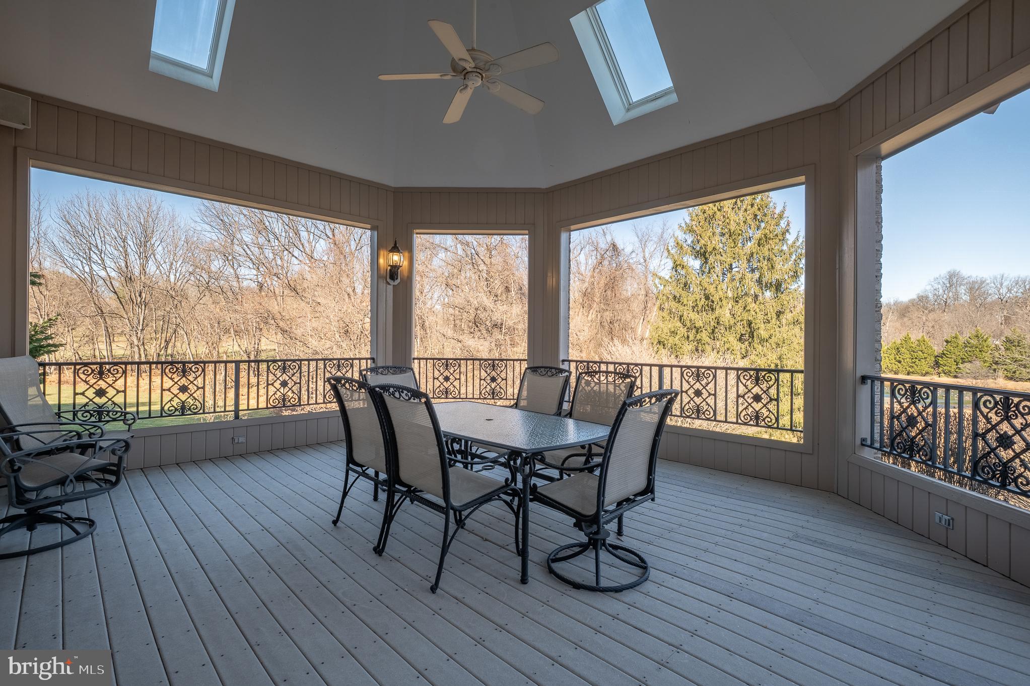 RIDGEWOOD - Residential