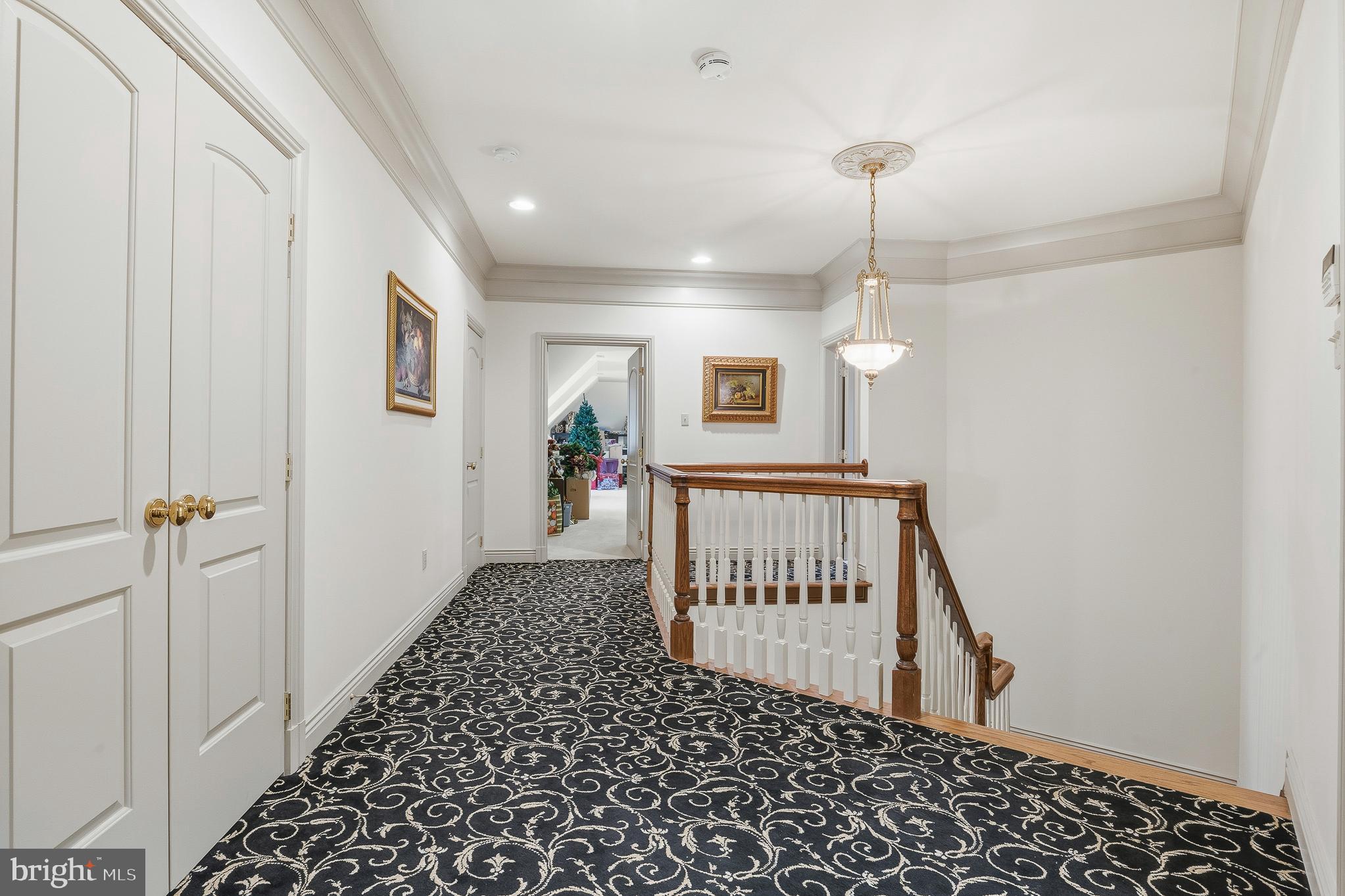 RIDGEWOOD - Residential