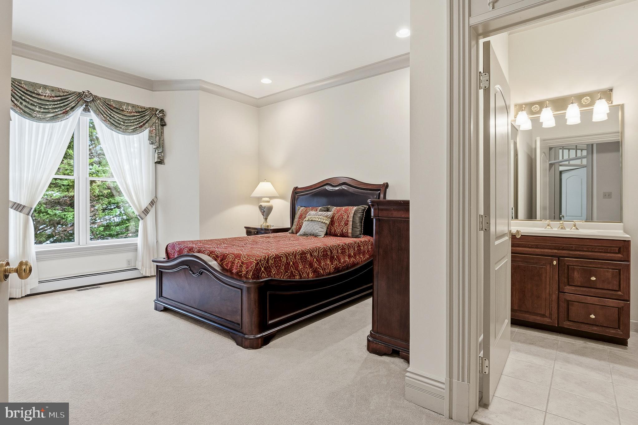 RIDGEWOOD - Residential