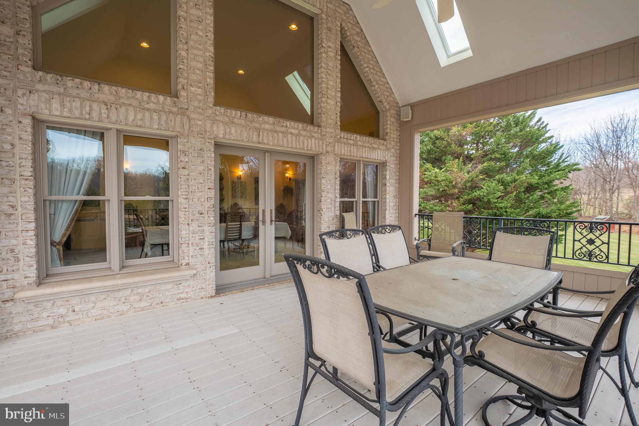 RIDGEWOOD - Residential