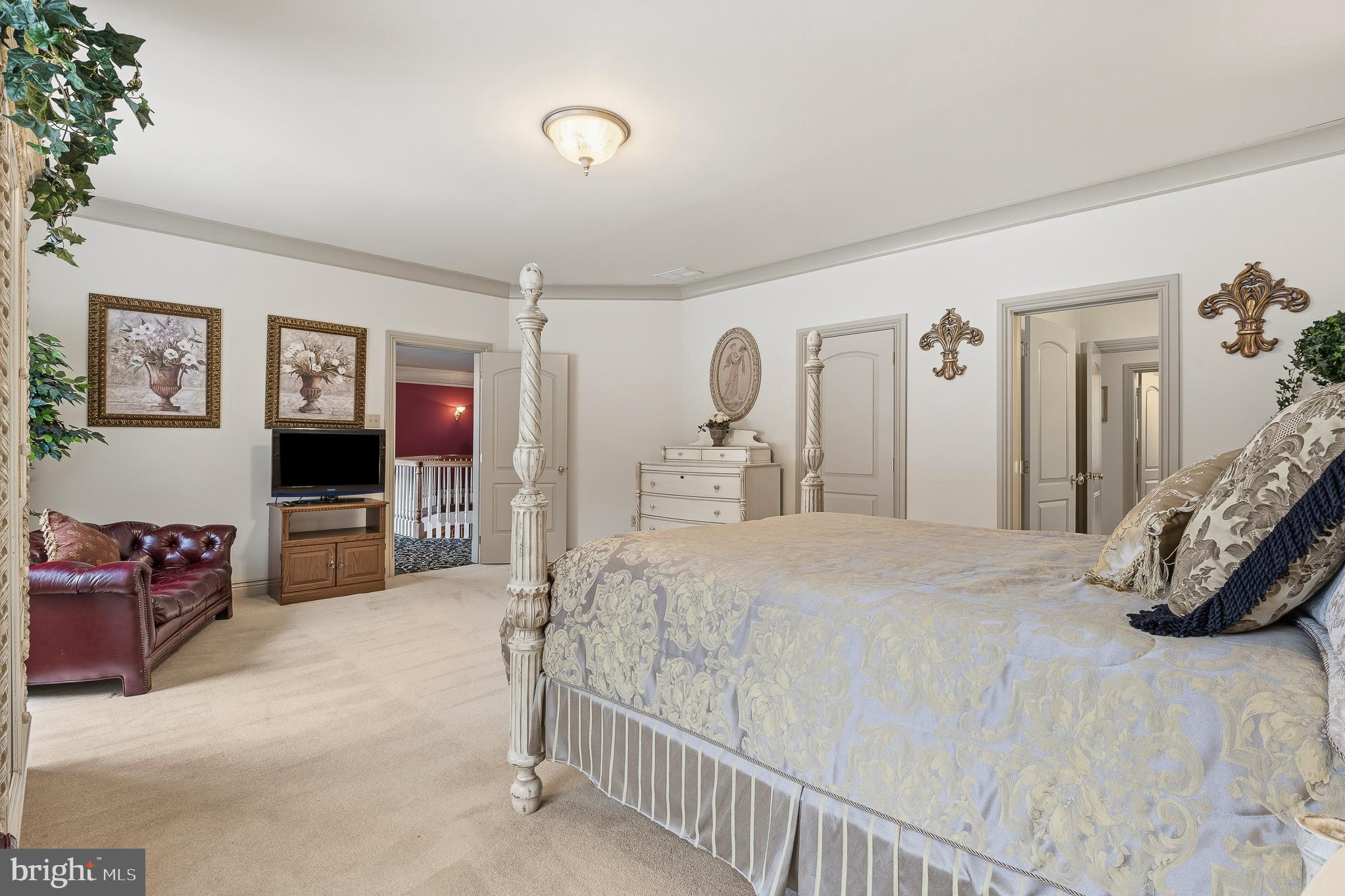 RIDGEWOOD - Residential