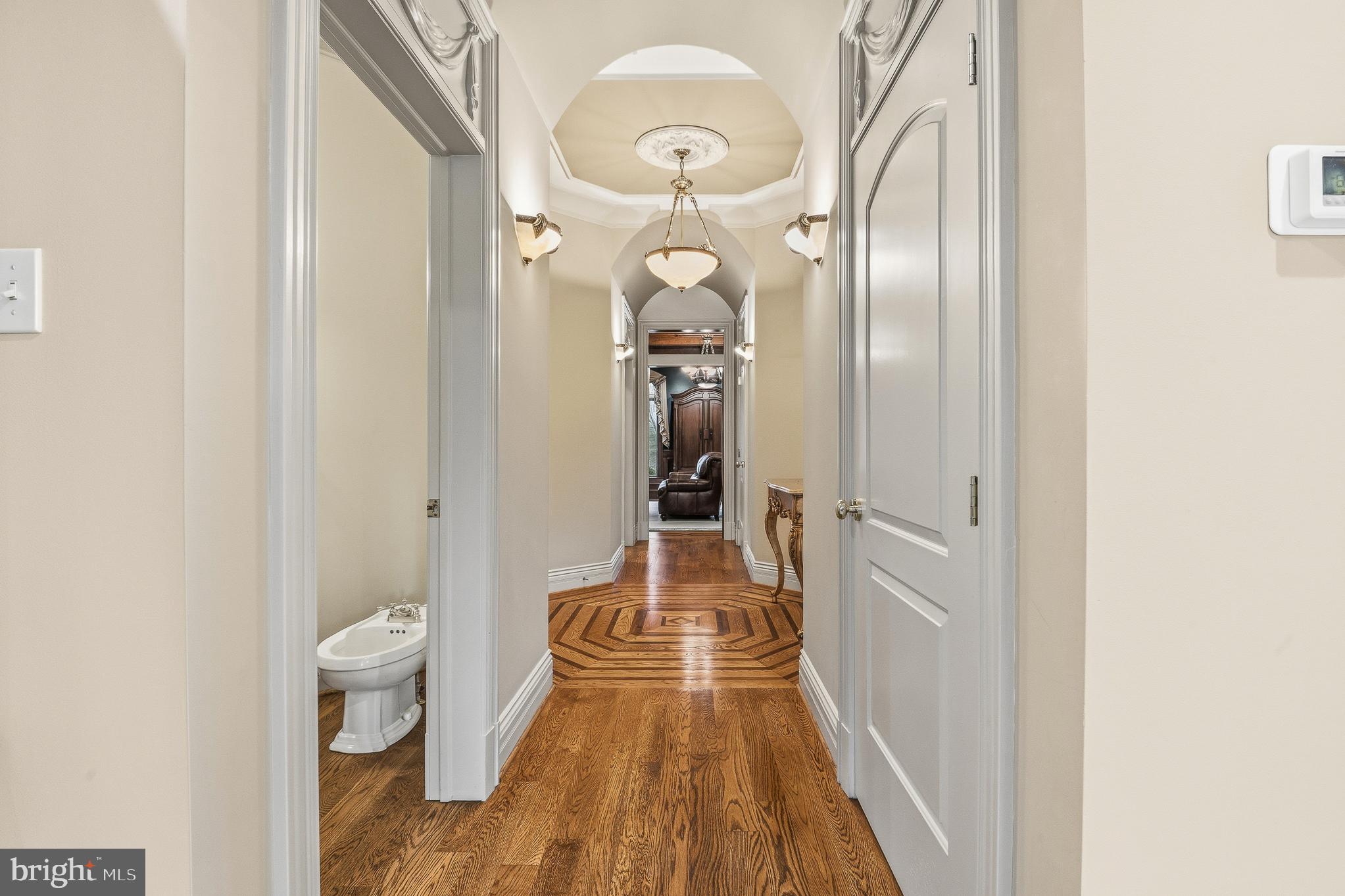 RIDGEWOOD - Residential