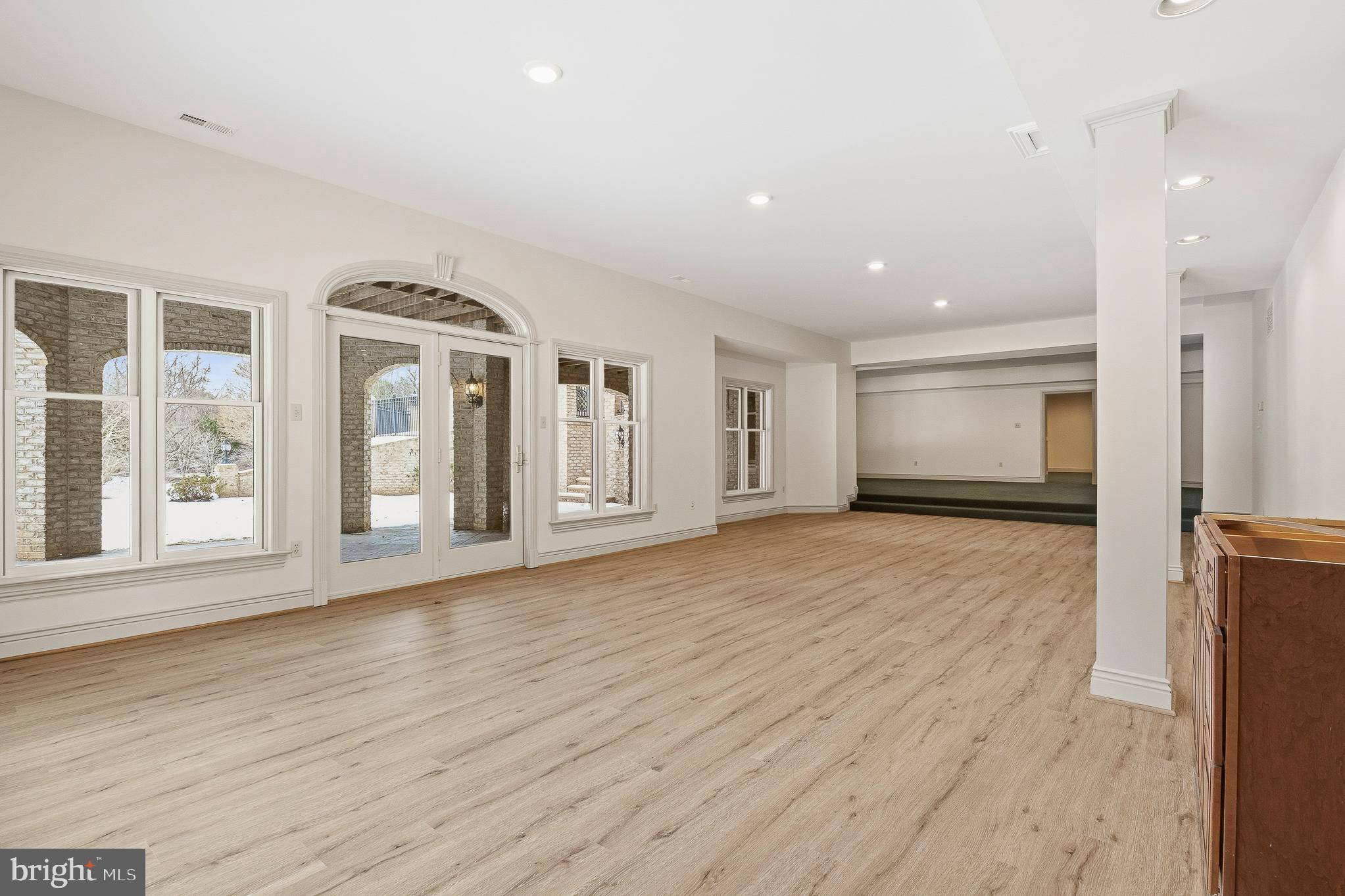 RIDGEWOOD - Residential