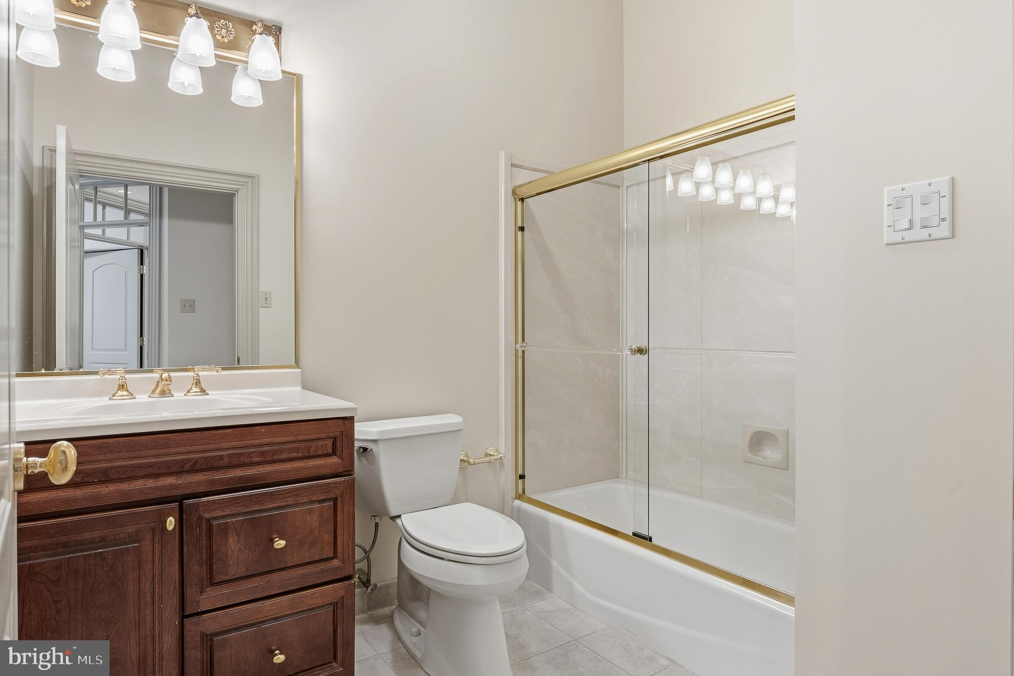 RIDGEWOOD - Residential