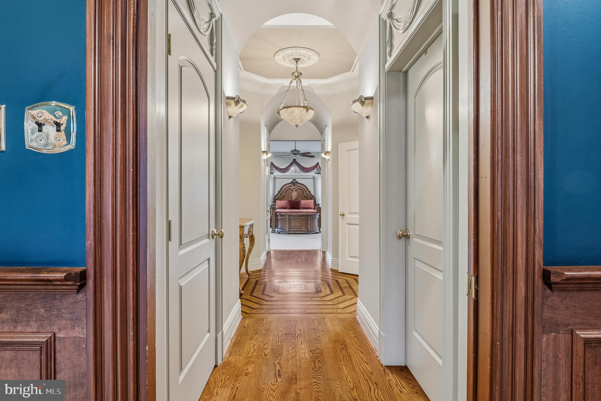 RIDGEWOOD - Residential