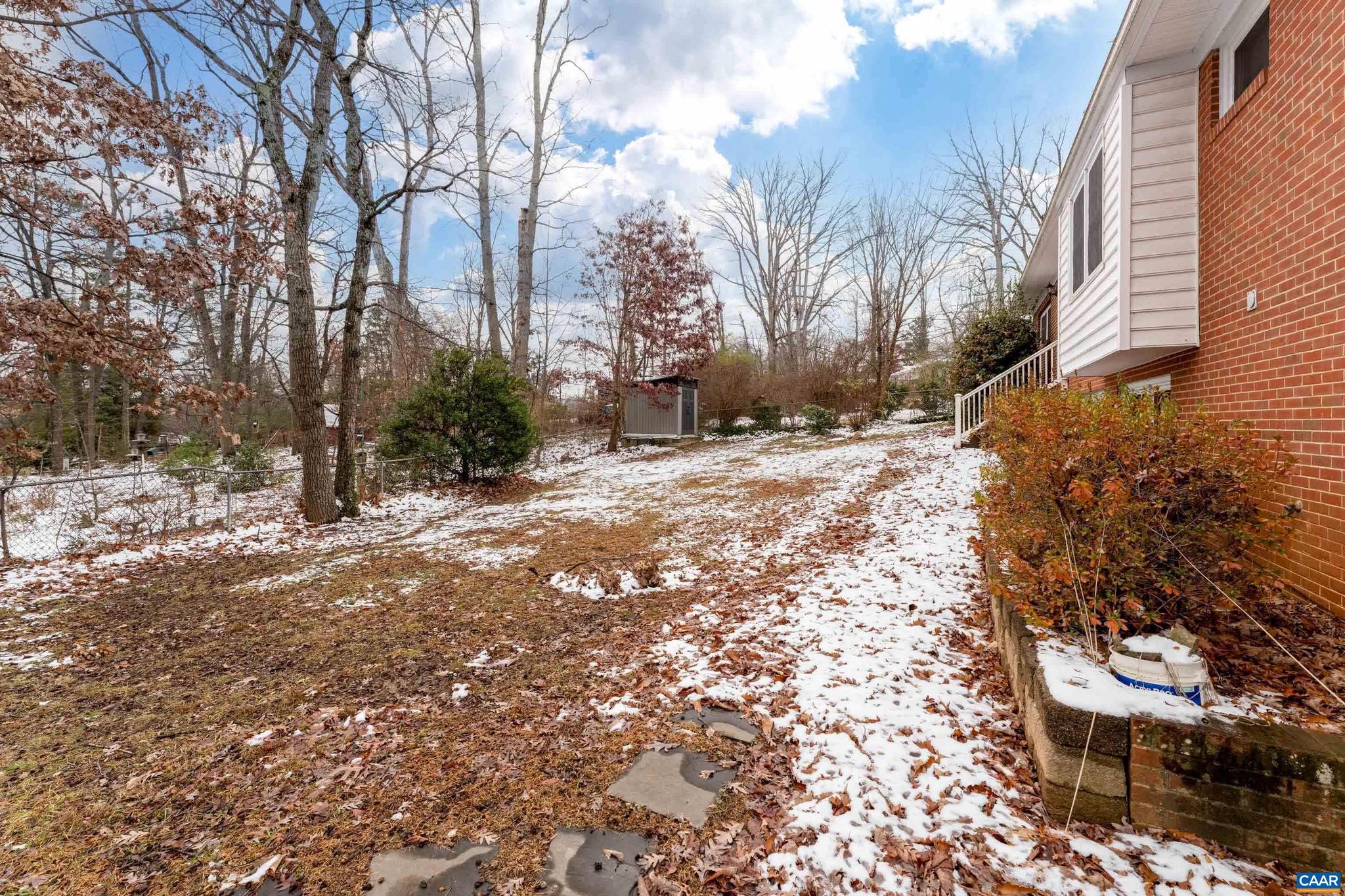 HESSIAN HILLS - Residential