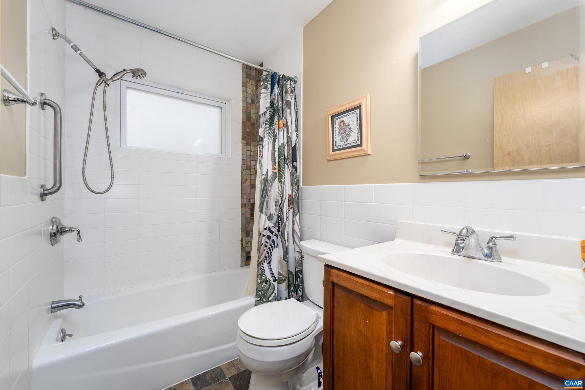 HESSIAN HILLS - Residential