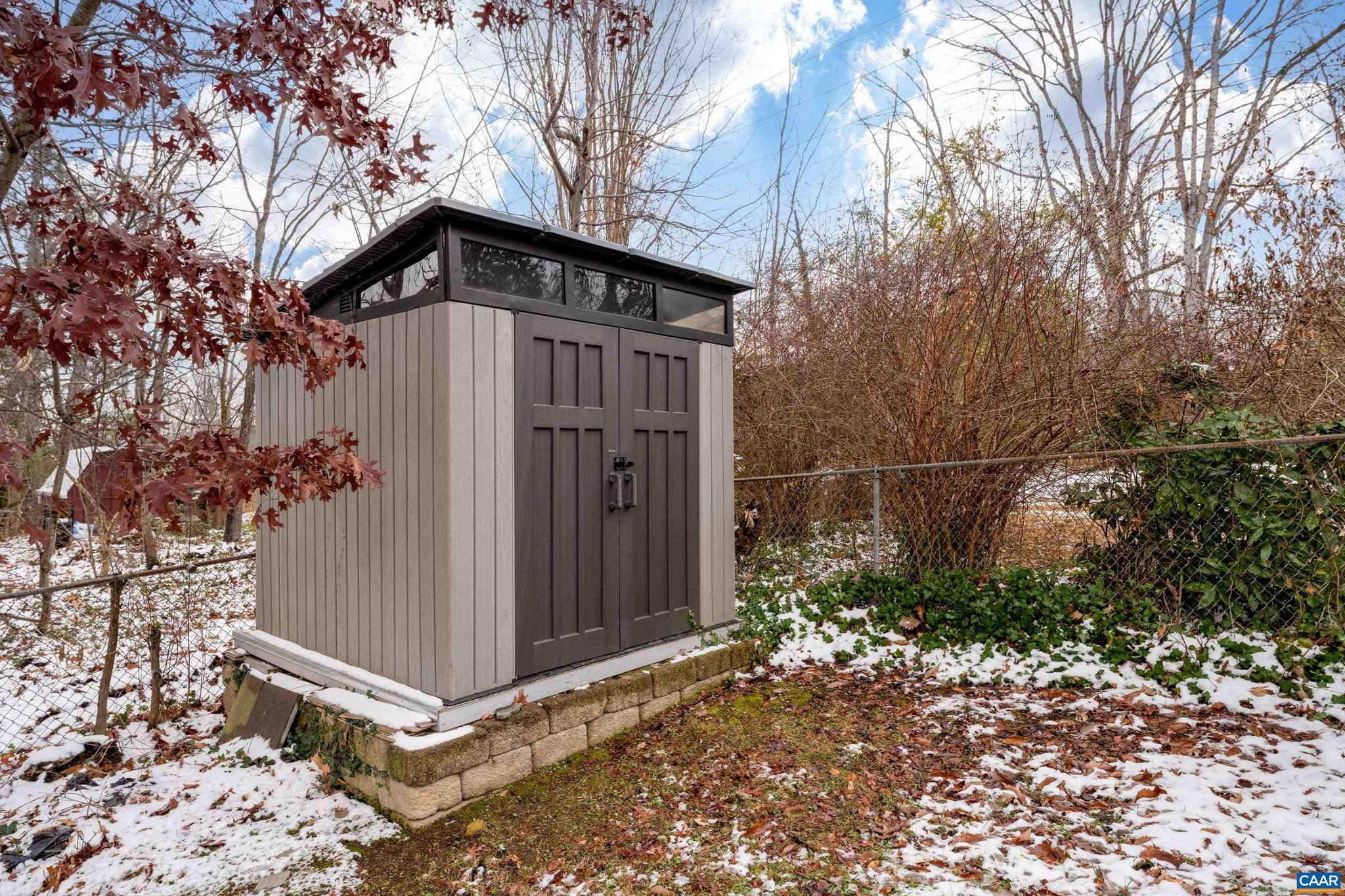 HESSIAN HILLS - Residential