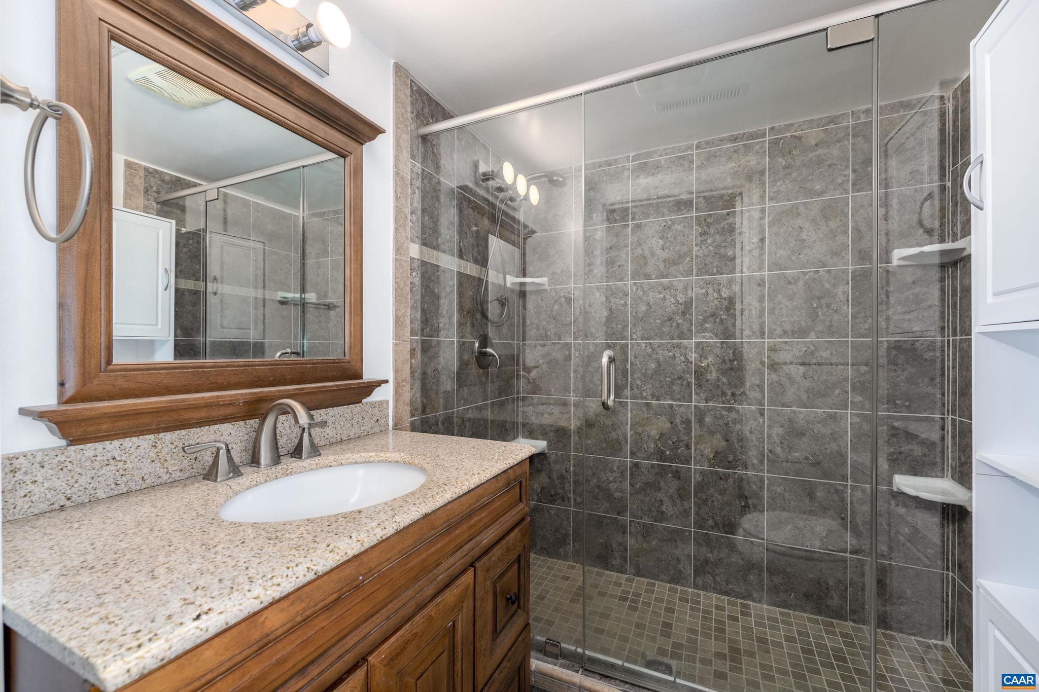 HESSIAN HILLS - Residential