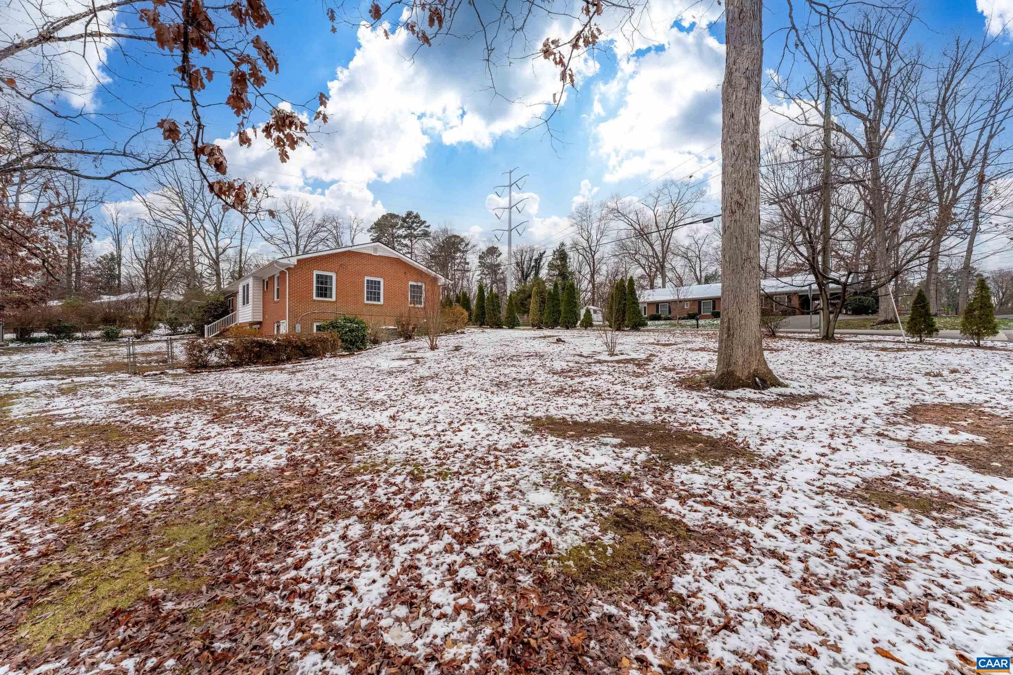 HESSIAN HILLS - Residential