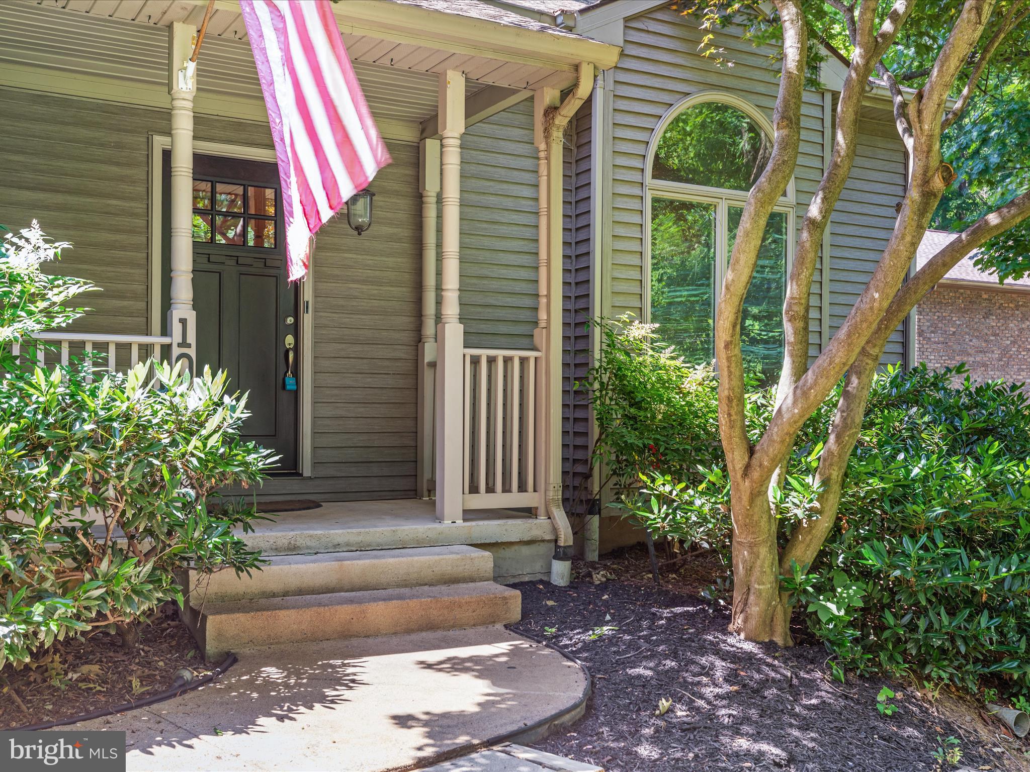 CHAPLINE'S CHOICE - Residential