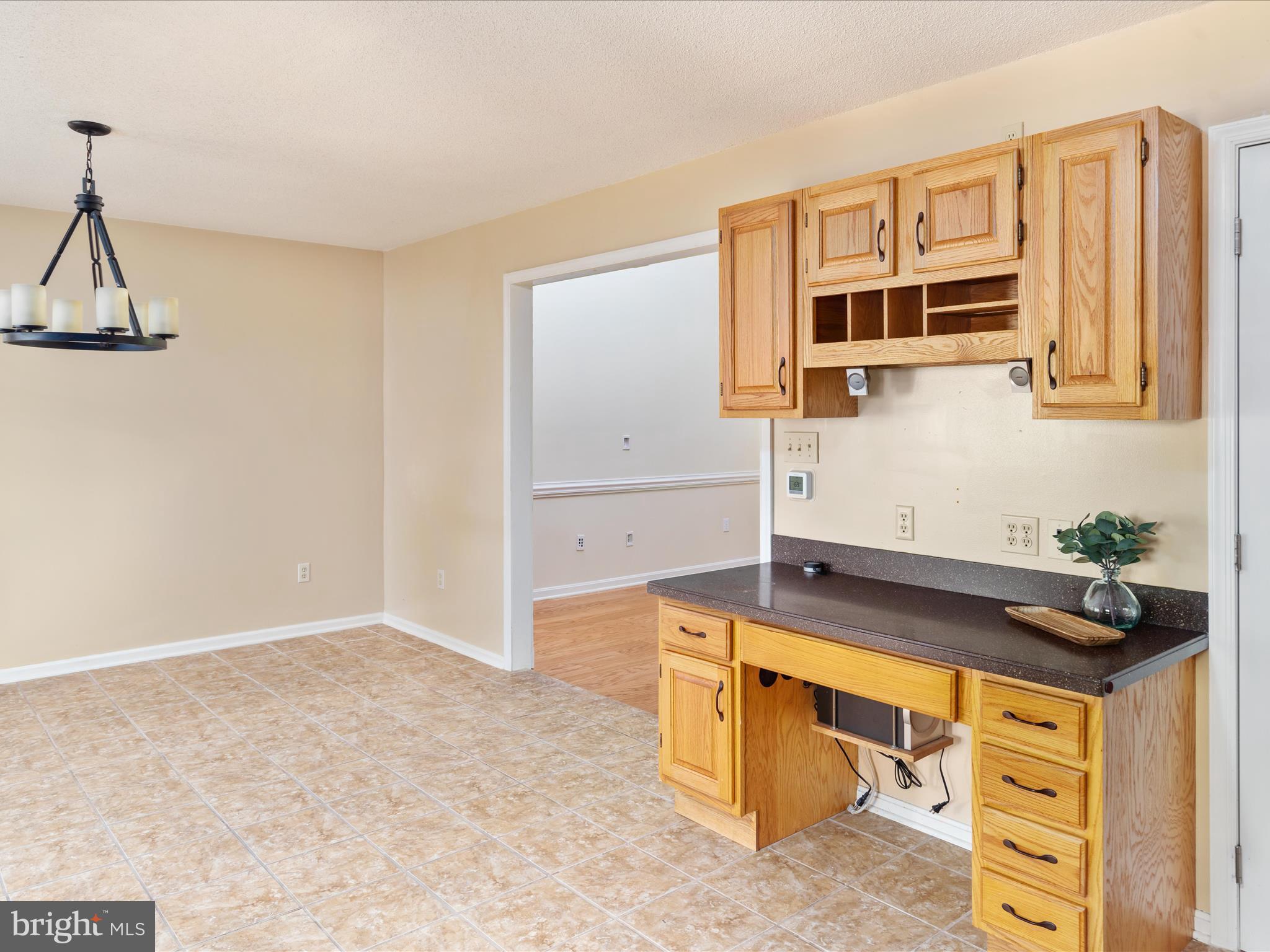 CHAPLINE'S CHOICE - Residential