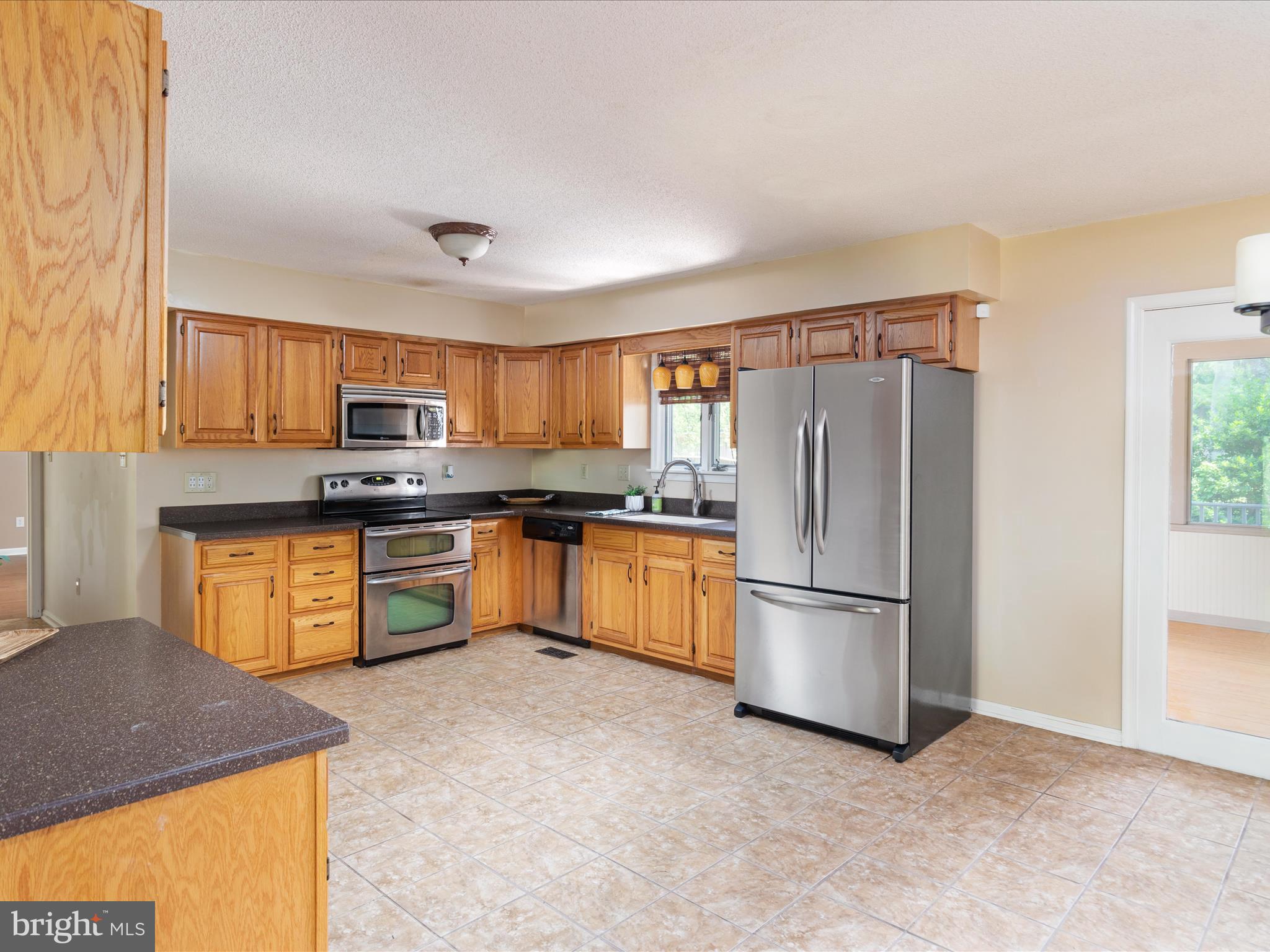 CHAPLINE'S CHOICE - Residential