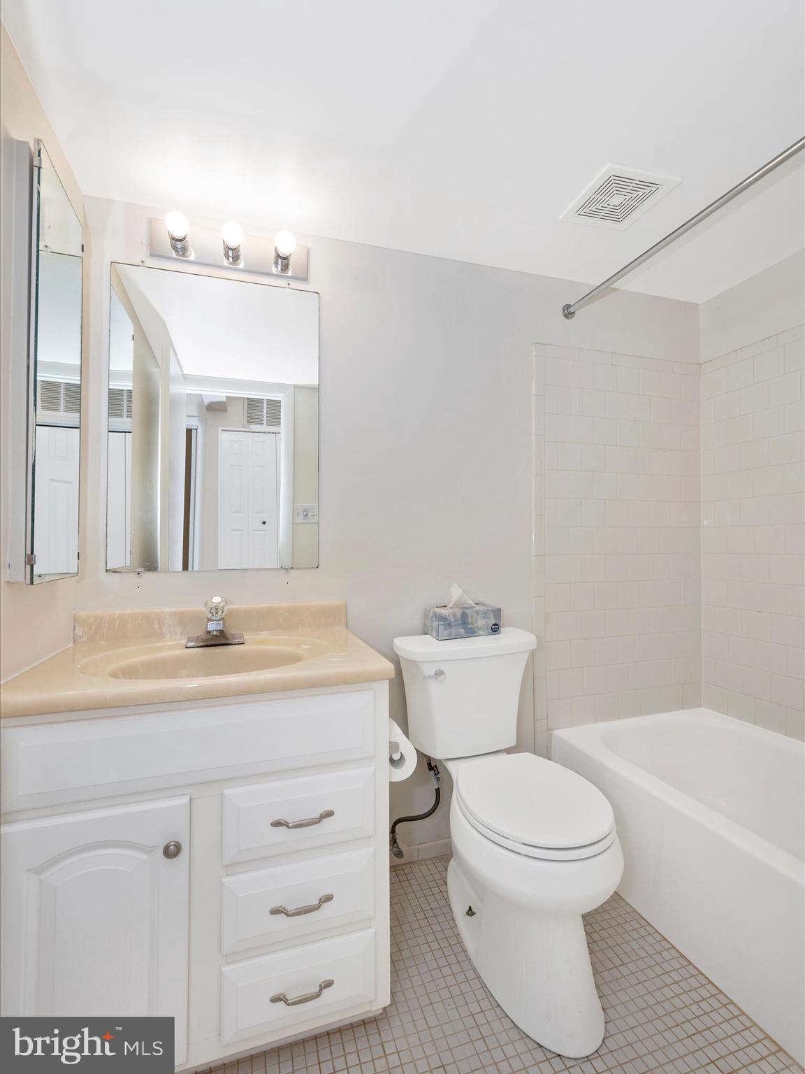 HERITAGE GREEN - Residential