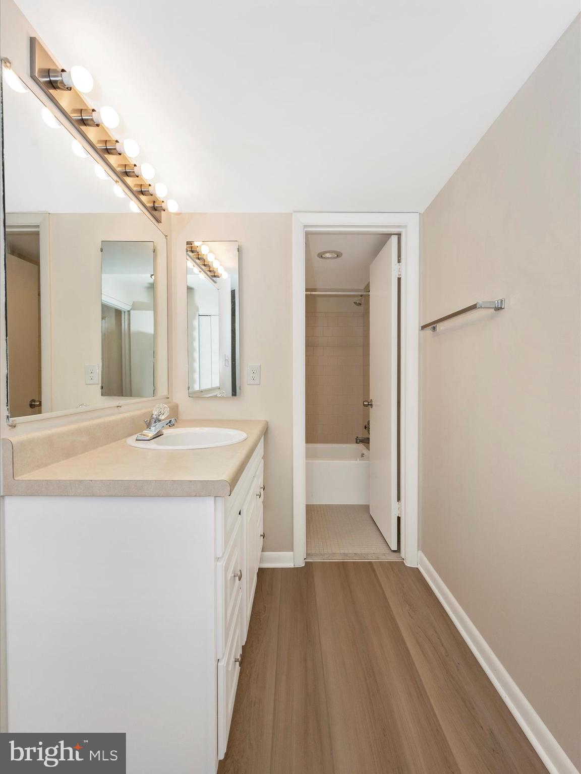 HERITAGE GREEN - Residential