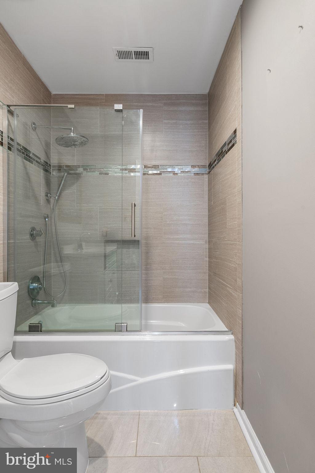 SOUTH WOODS - Residential