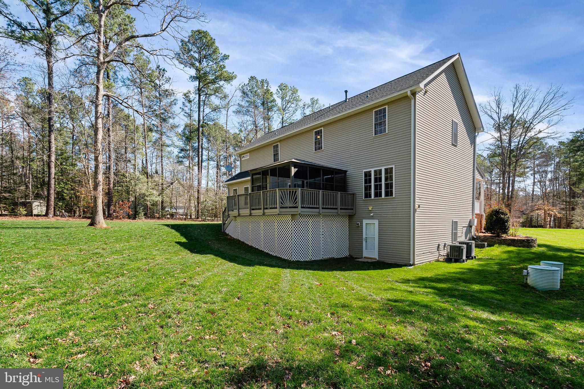 SOUTH WOODS - Residential