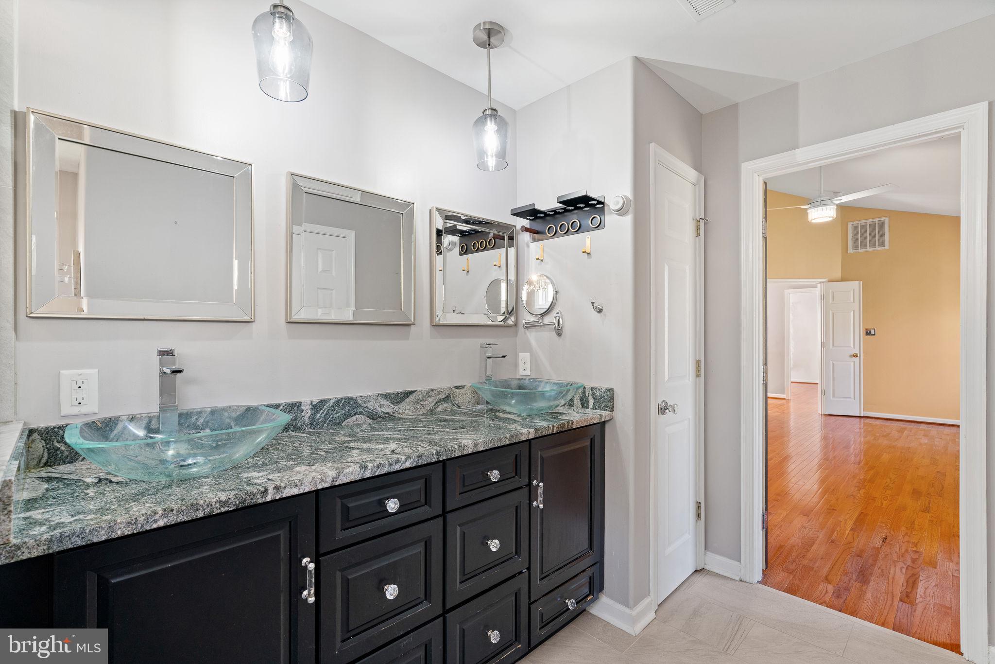 SOUTH WOODS - Residential