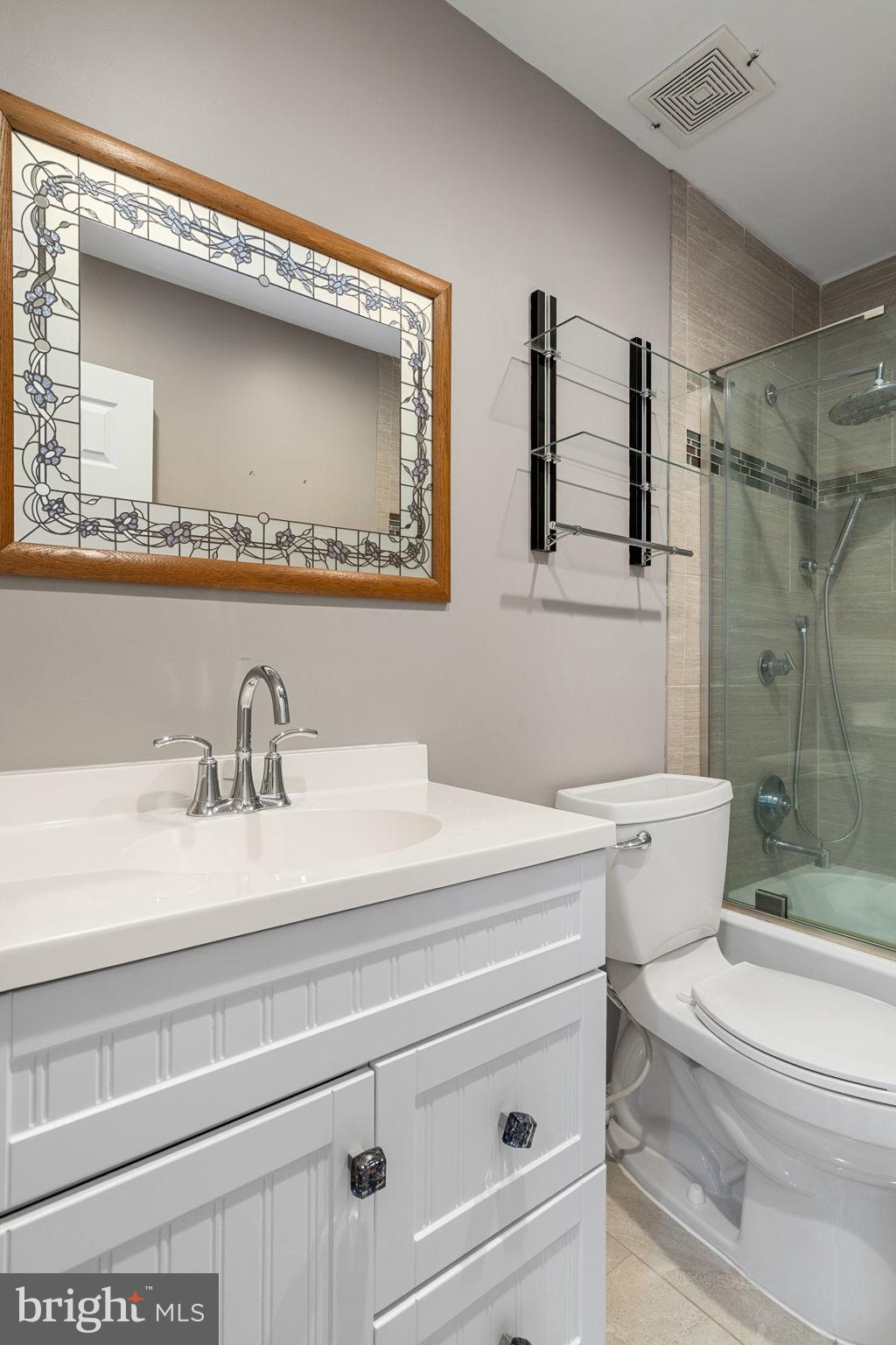 SOUTH WOODS - Residential