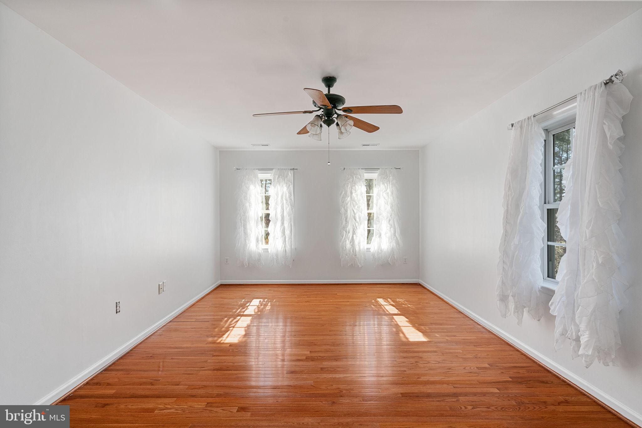 SOUTH WOODS - Residential