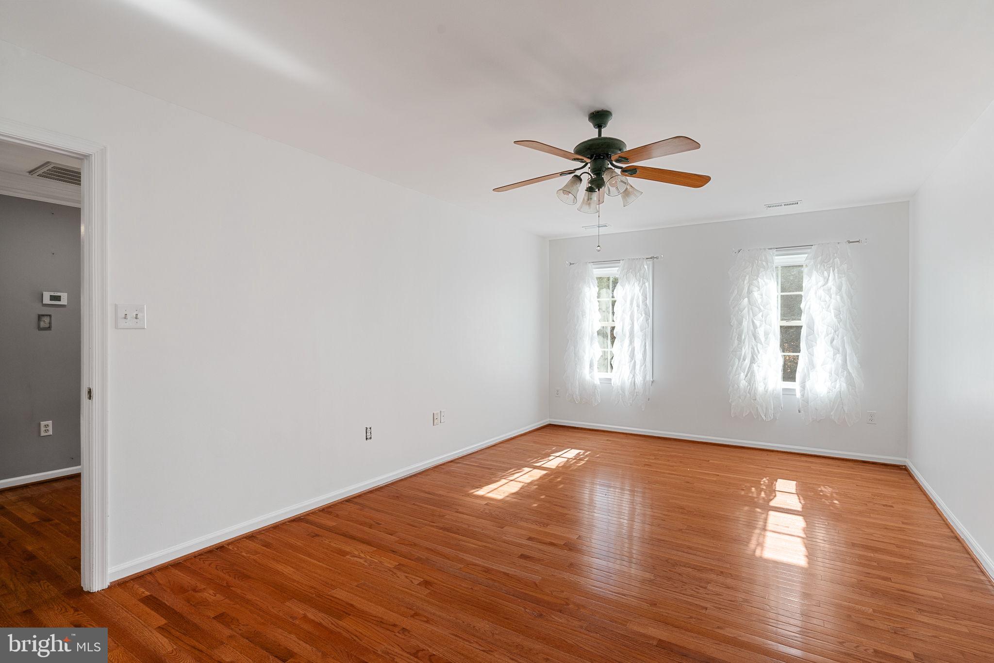 SOUTH WOODS - Residential