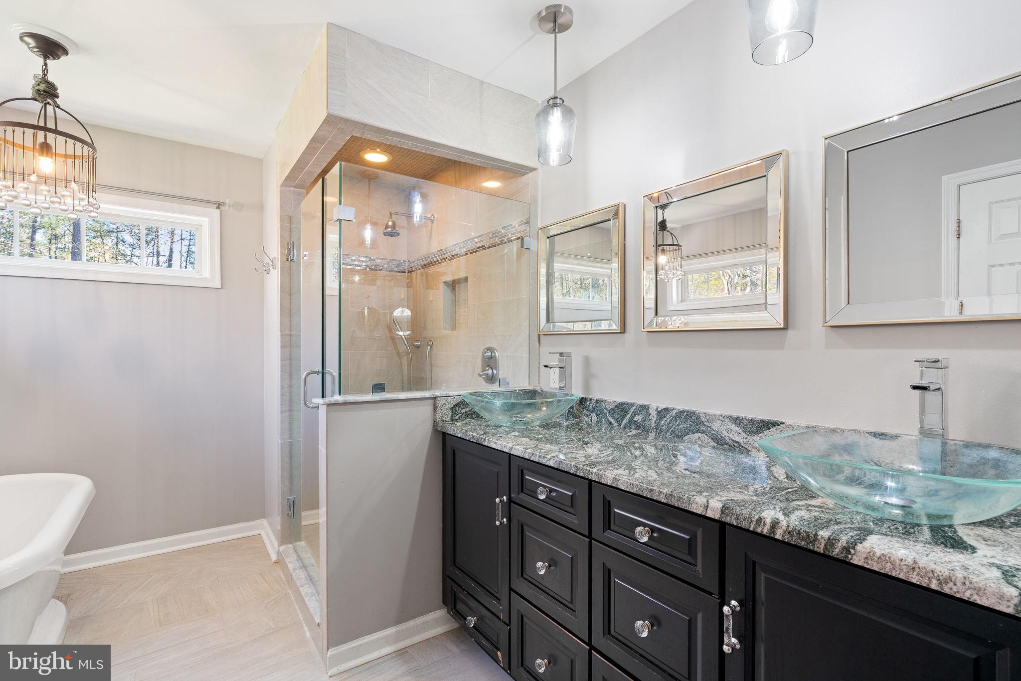 SOUTH WOODS - Residential