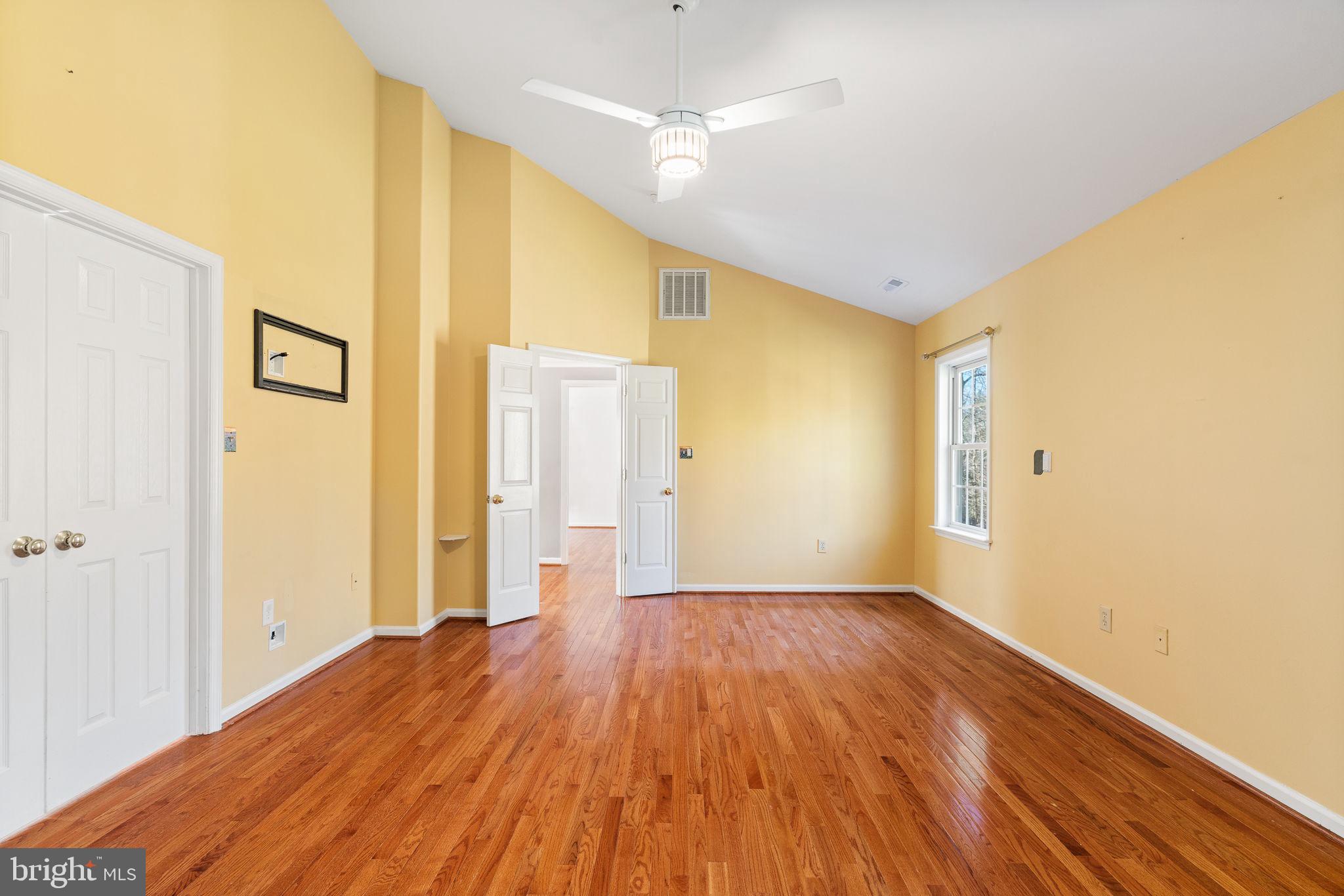 SOUTH WOODS - Residential