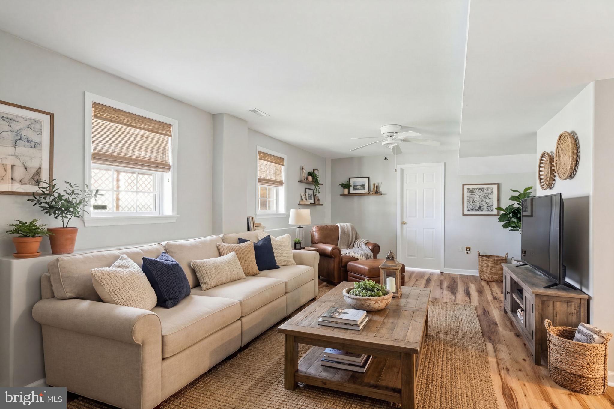 SOUTH WOODS - Residential