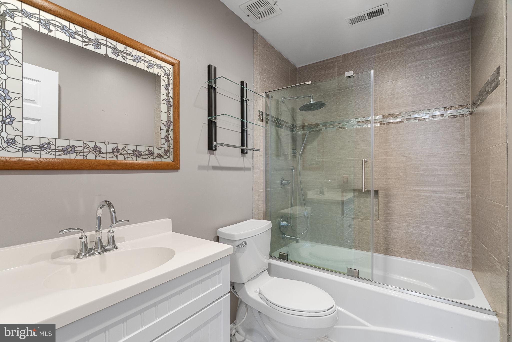 SOUTH WOODS - Residential