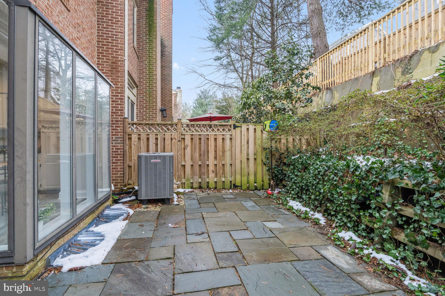 BELLS MILL SPRINGS - Residential