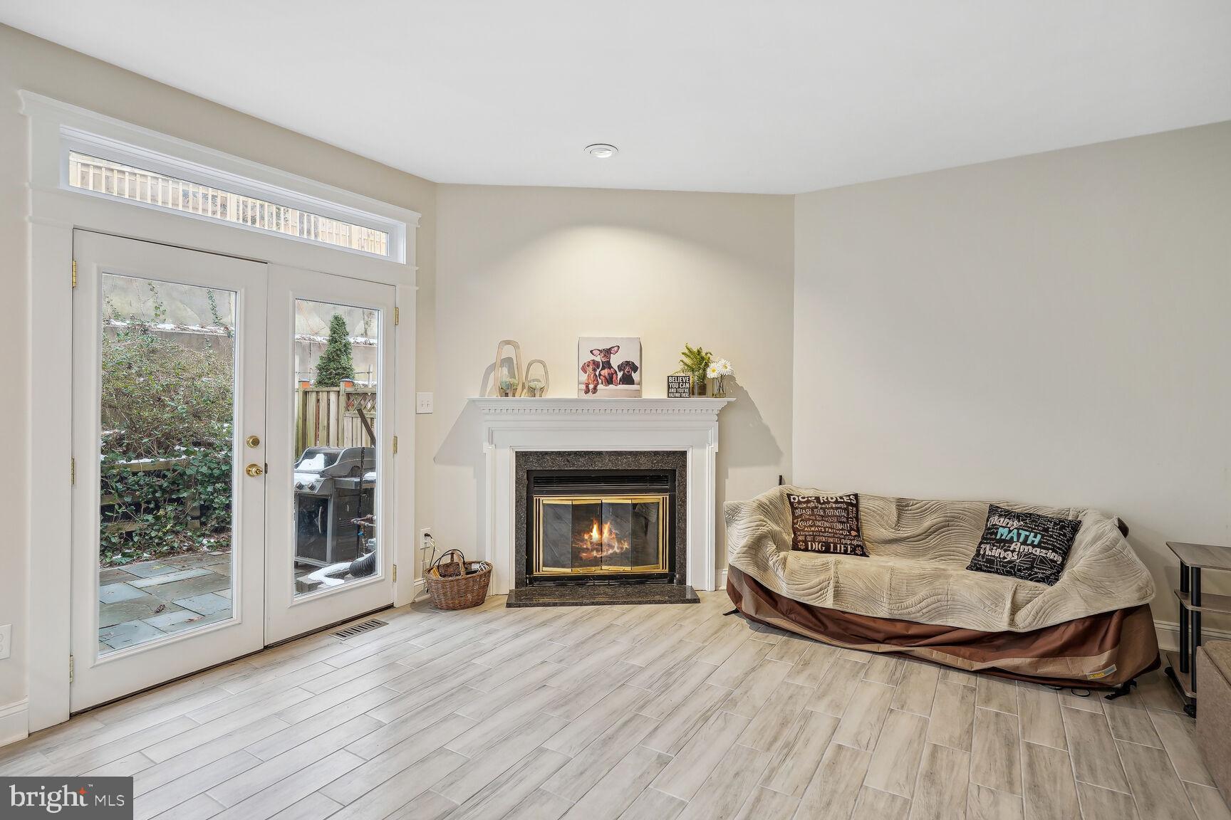 BELLS MILL SPRINGS - Residential