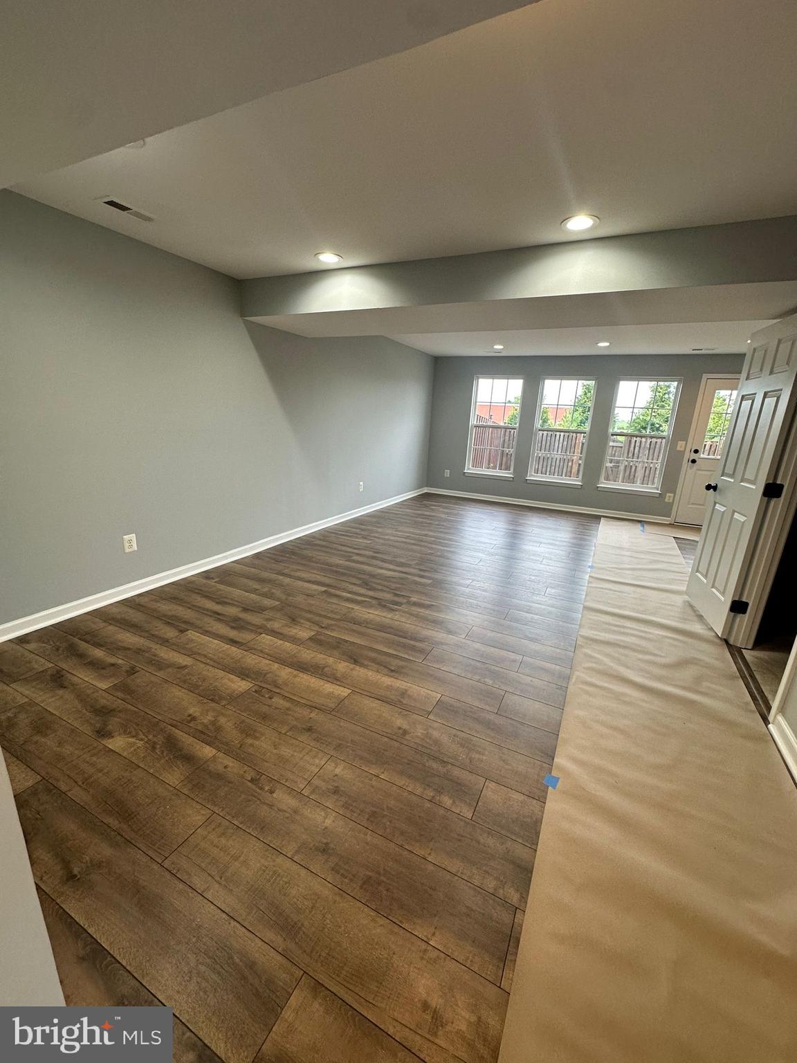 WINDMILL CROSSING - Residential