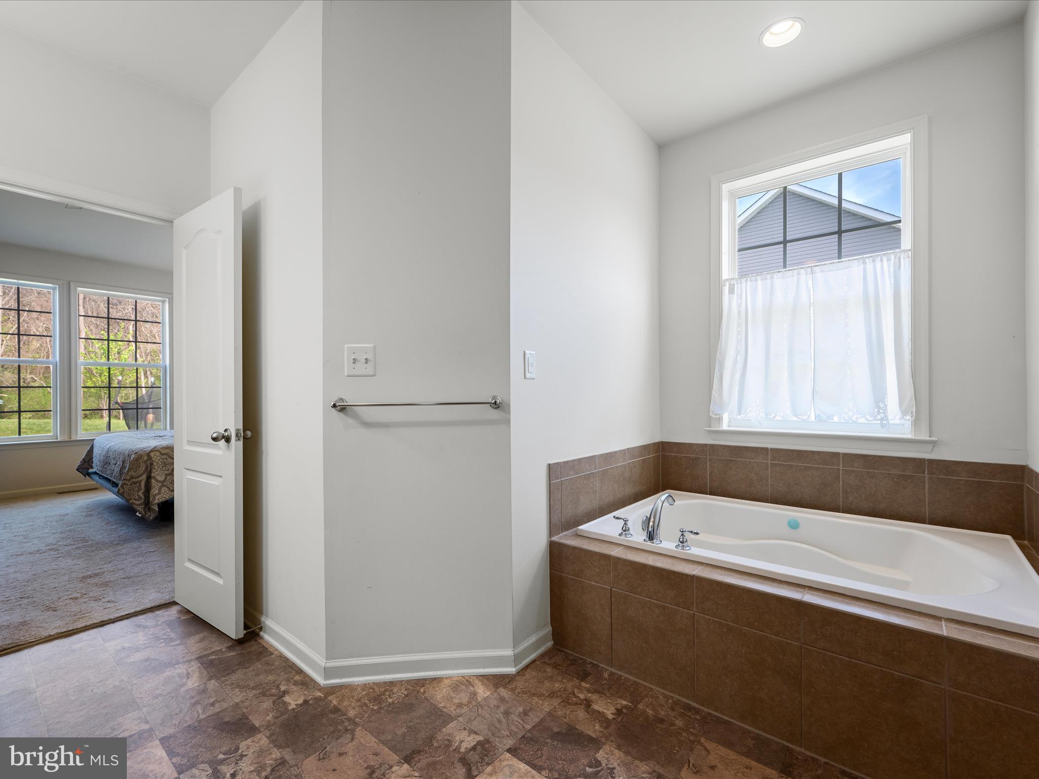 SHERIDAN ESTATES - Residential