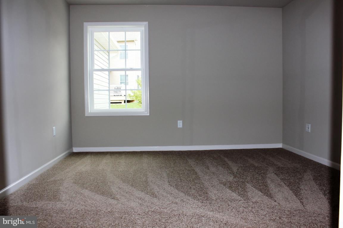 SUMMIT POINTE - Residential