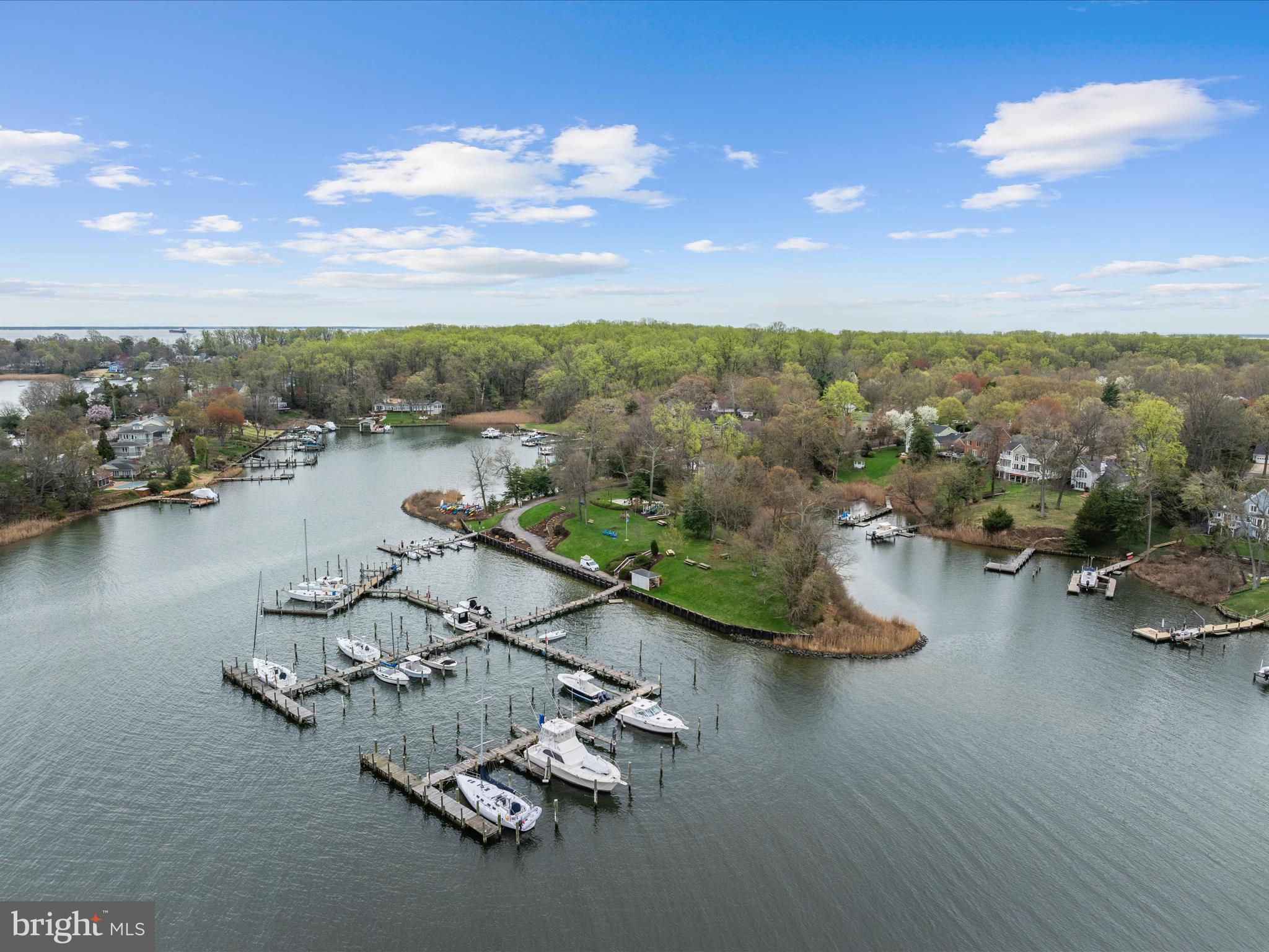 ANNAPOLIS COVE - Residential