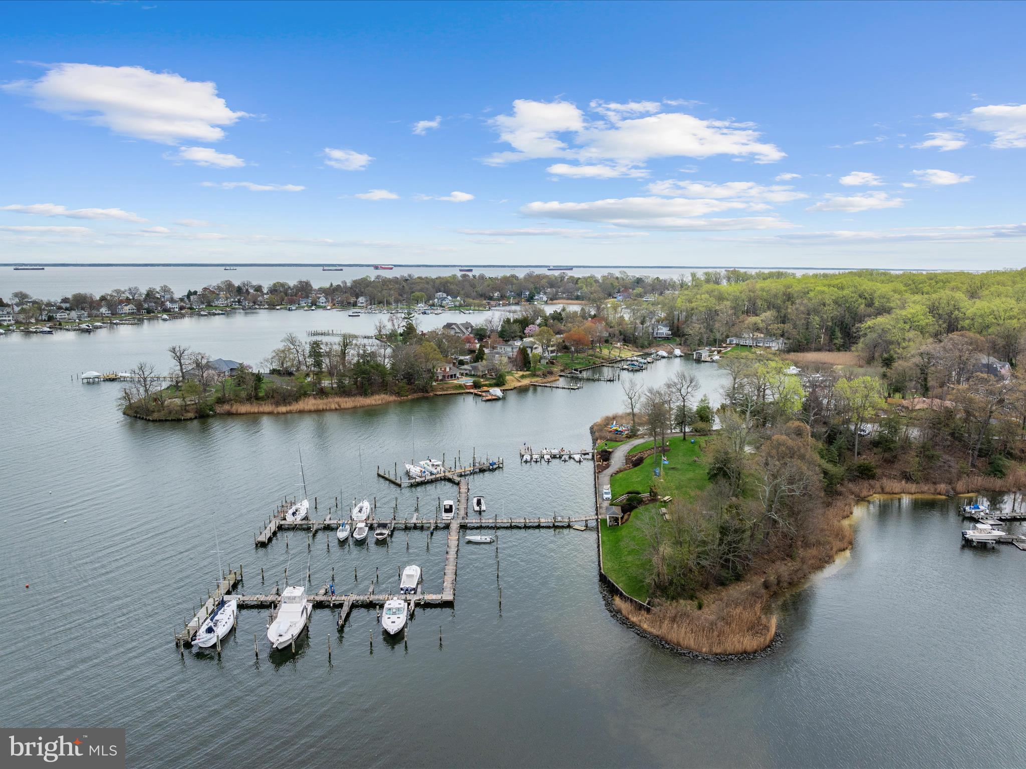 ANNAPOLIS COVE - Residential