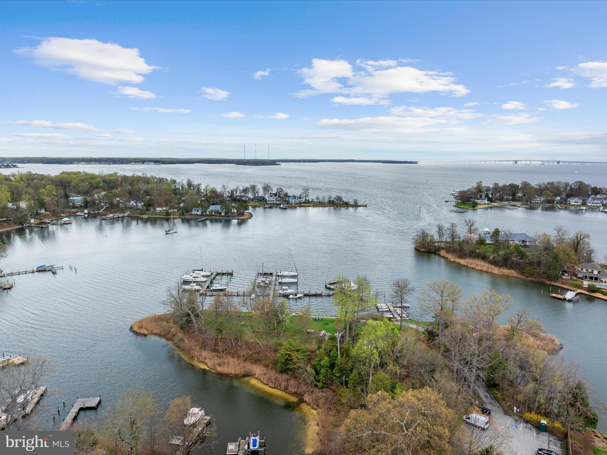 ANNAPOLIS COVE - Residential