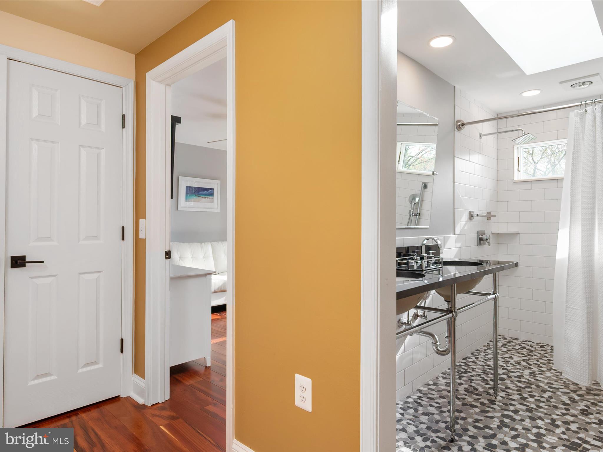 ANNAPOLIS COVE - Residential