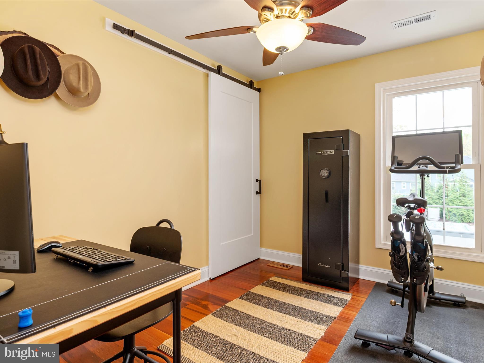 ANNAPOLIS COVE - Residential