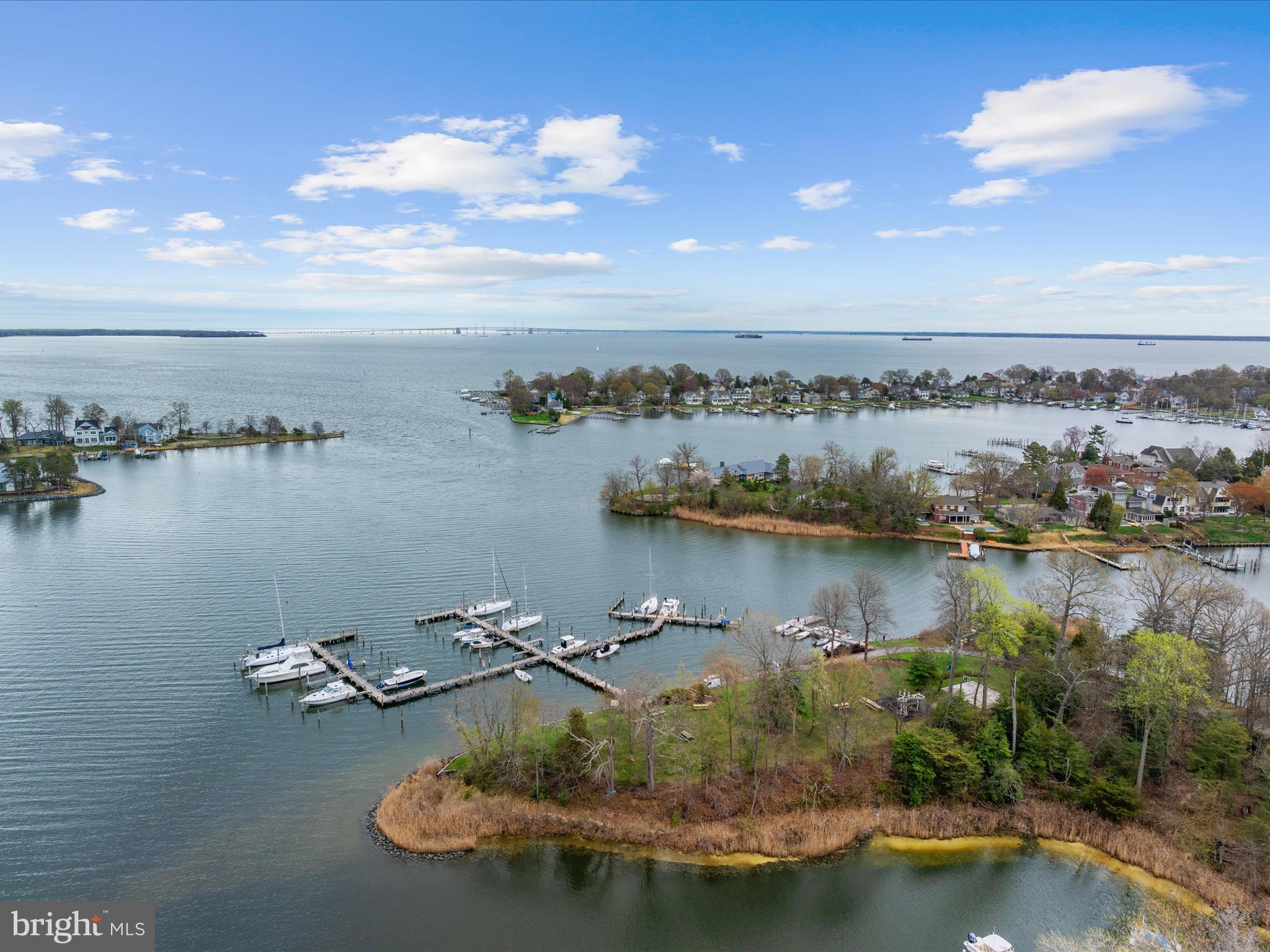 ANNAPOLIS COVE - Residential