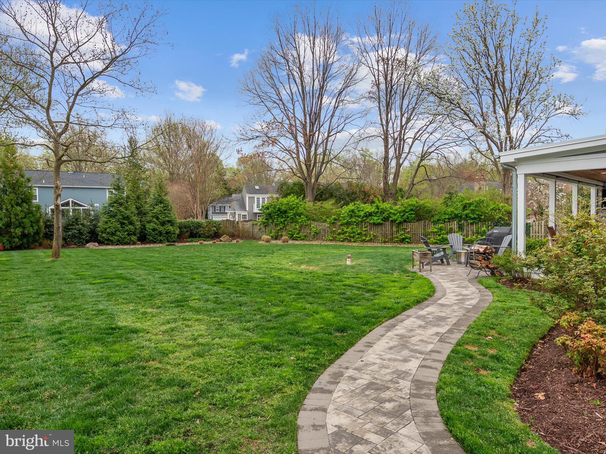 ANNAPOLIS COVE - Residential