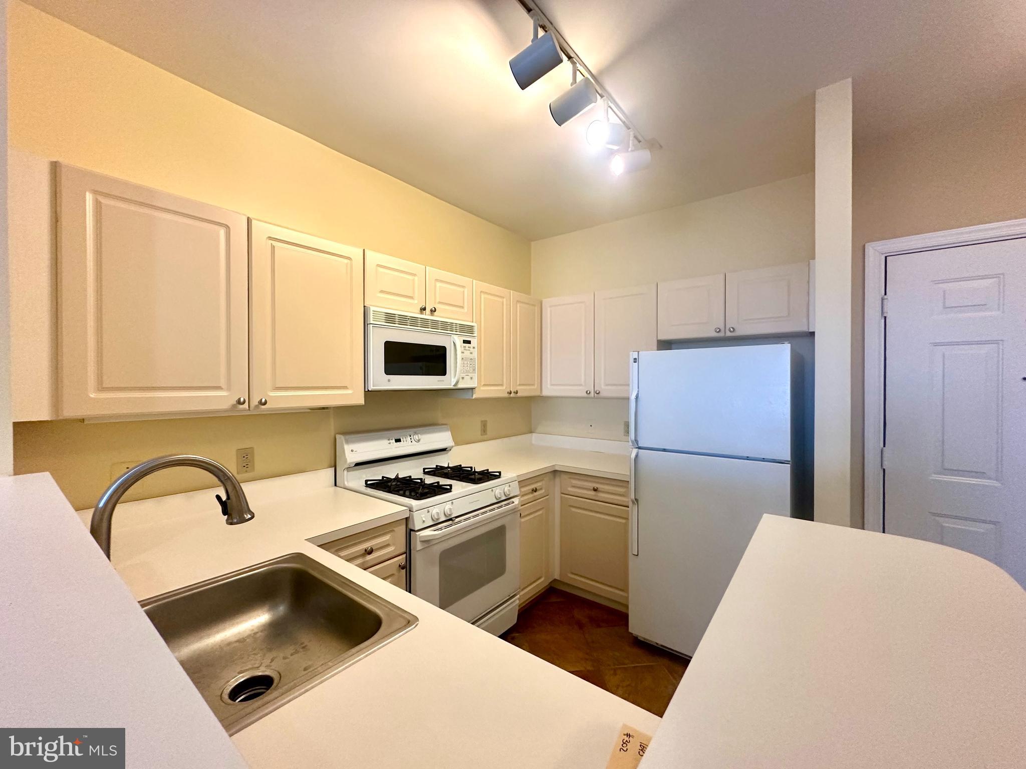 LILLIAN COURT AT TYSONS - Residential Lease