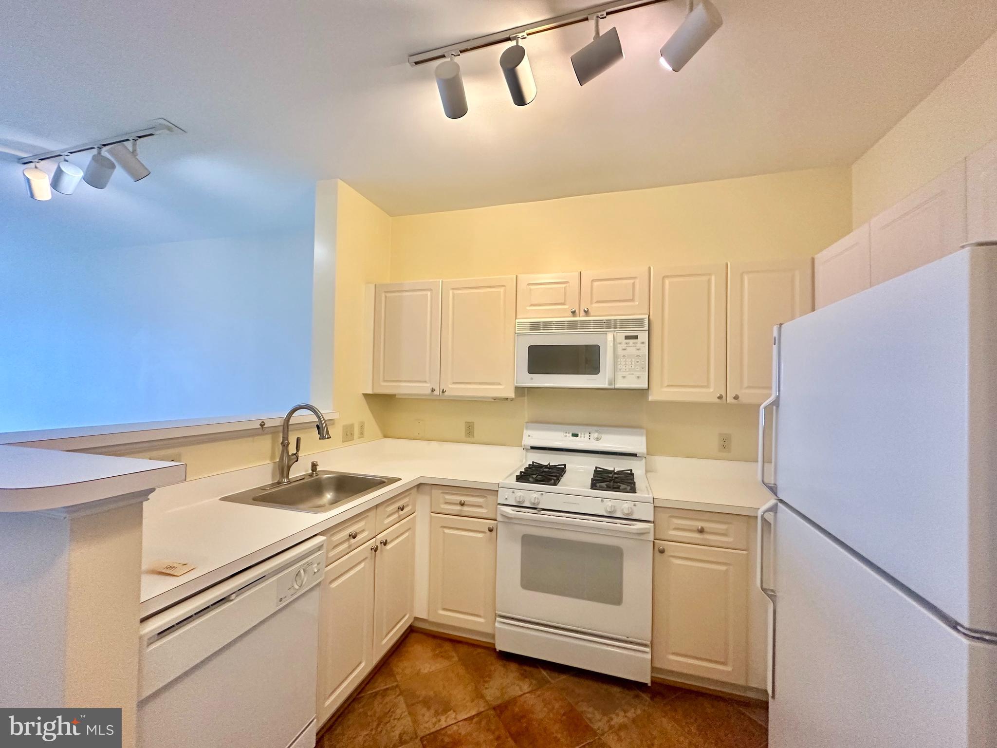 LILLIAN COURT AT TYSONS - Residential Lease