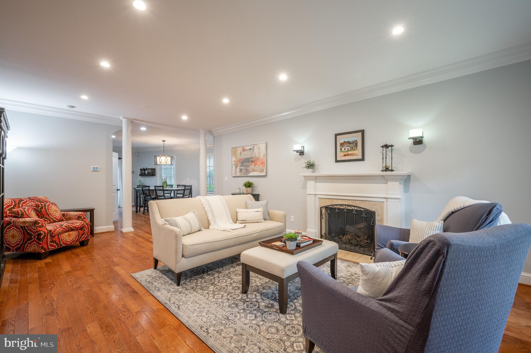 BEVERLY HILLS - Residential