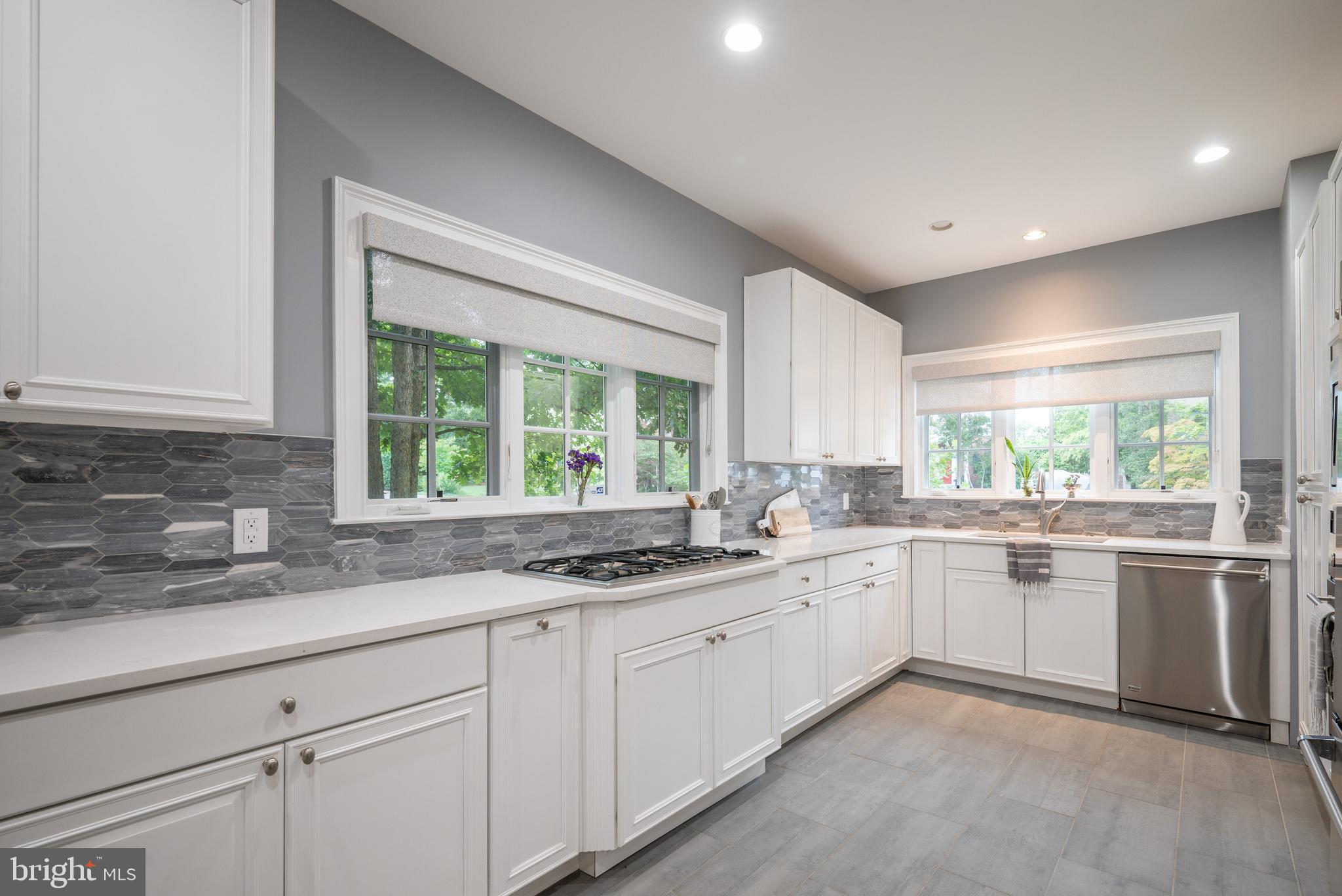 BEVERLY HILLS - Residential