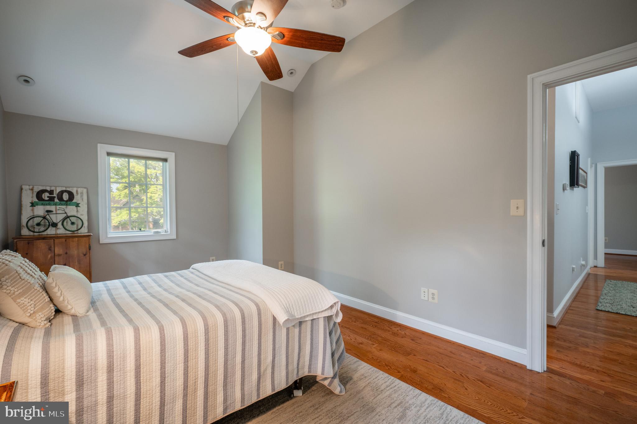 BEVERLY HILLS - Residential