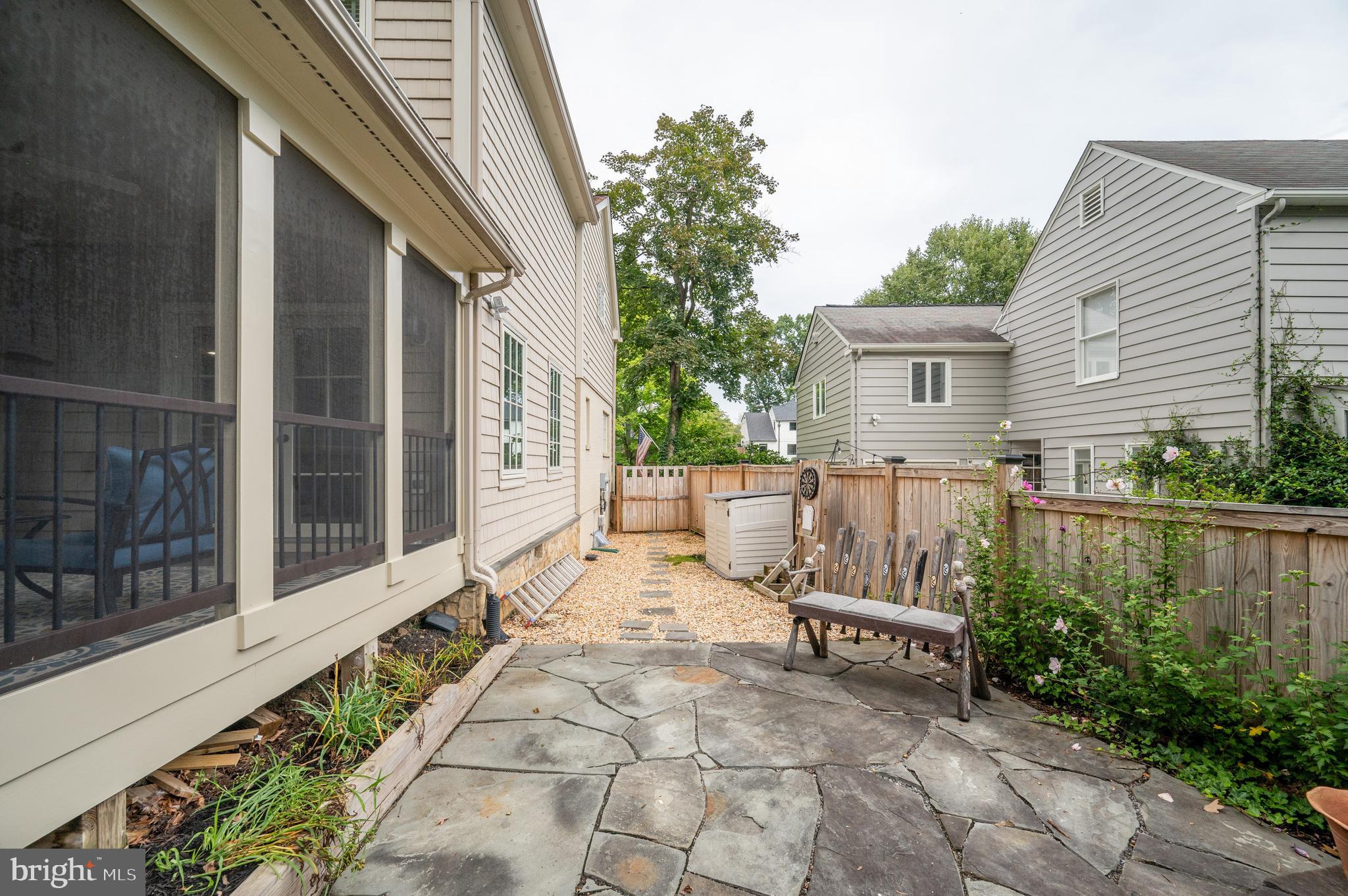 BEVERLY HILLS - Residential